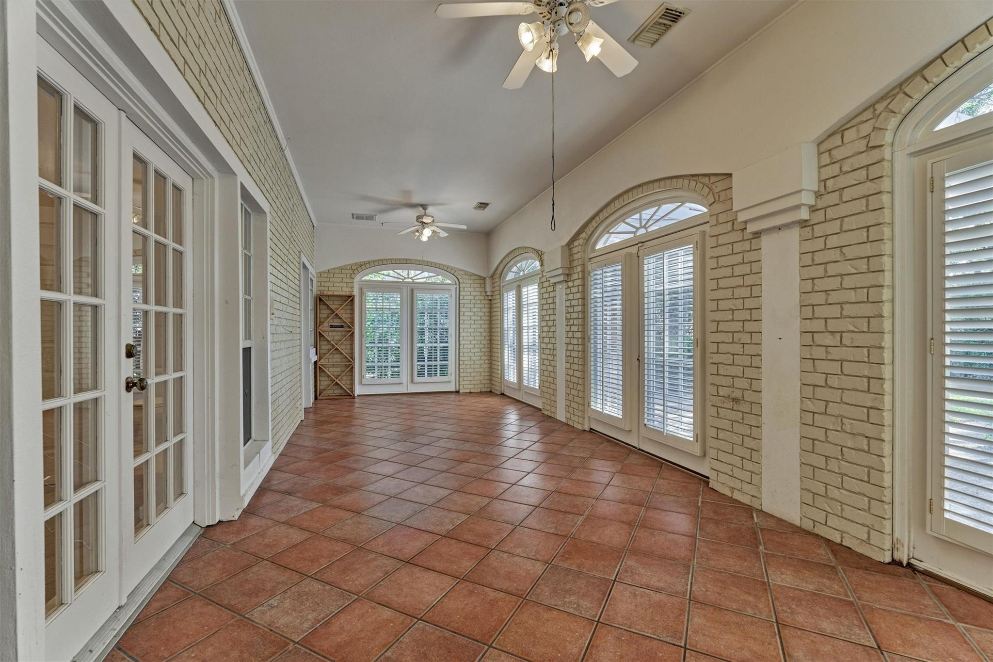 26 S Brokenfern Drive, The Woodlands Tx 77380 Property Photo 30