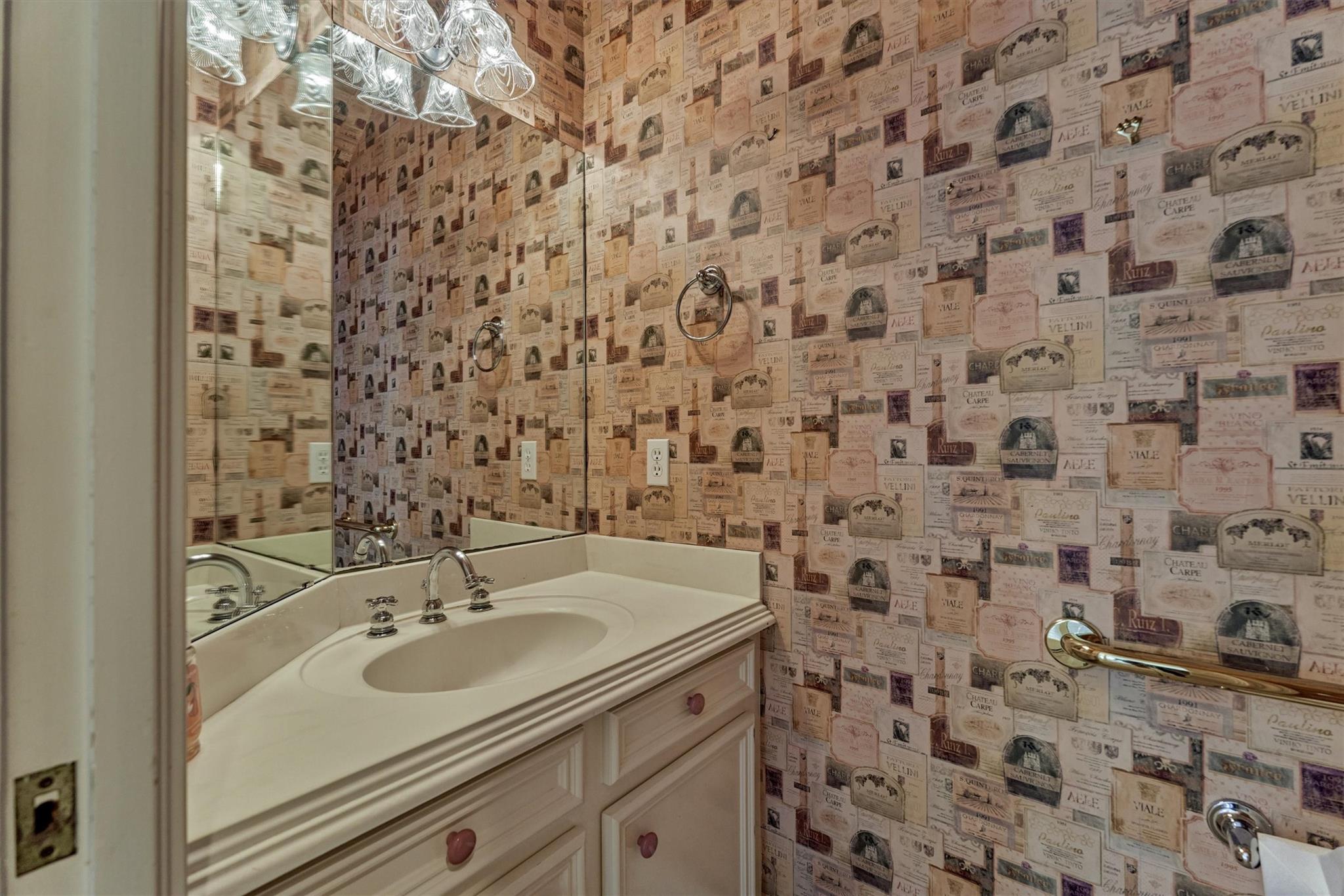 26 S Brokenfern Drive, The Woodlands Tx 77380 Property Photo 32