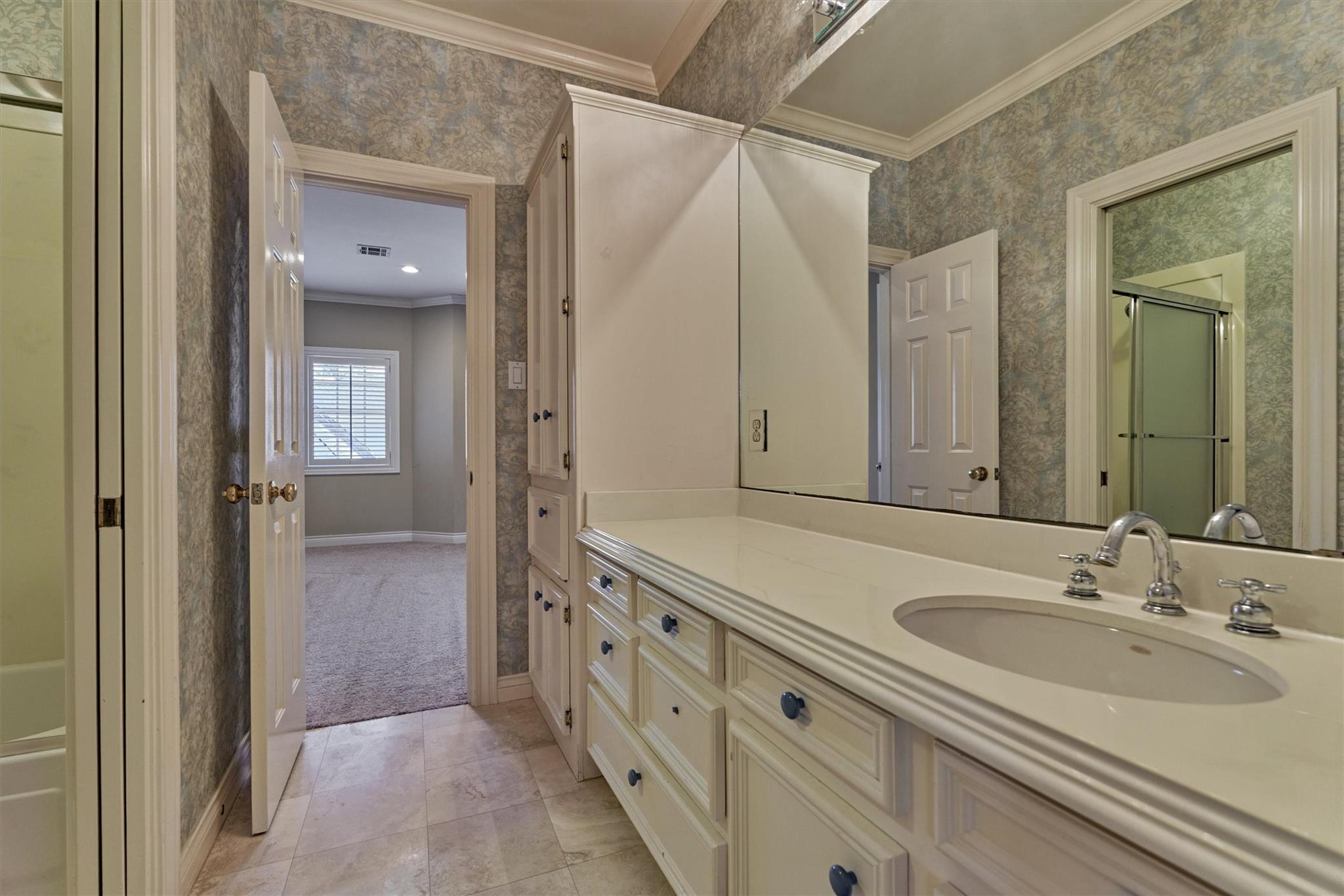 26 S Brokenfern Drive, The Woodlands Tx 77380 Property Photo 41