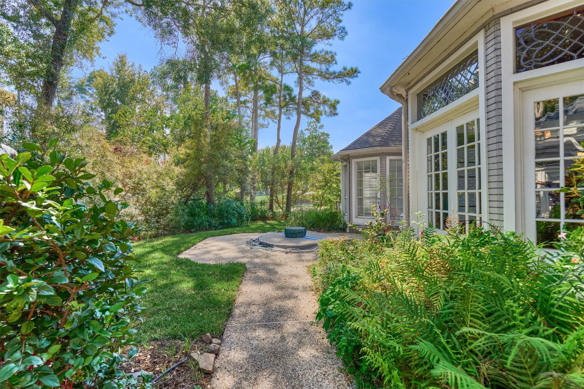 26 S Brokenfern Drive, The Woodlands Tx 77380 Property Photo 45