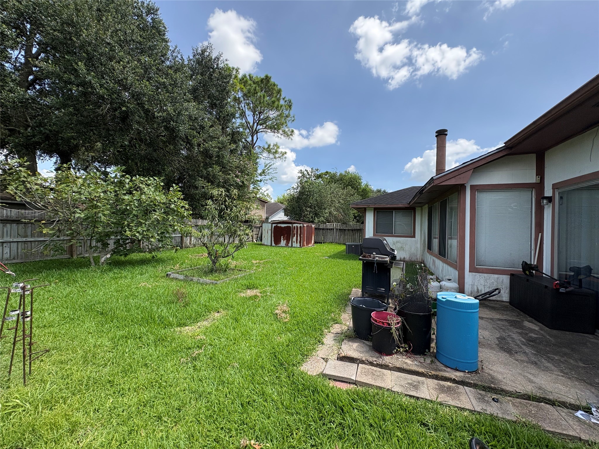 1127 W Brompton Drive Property Photo 12