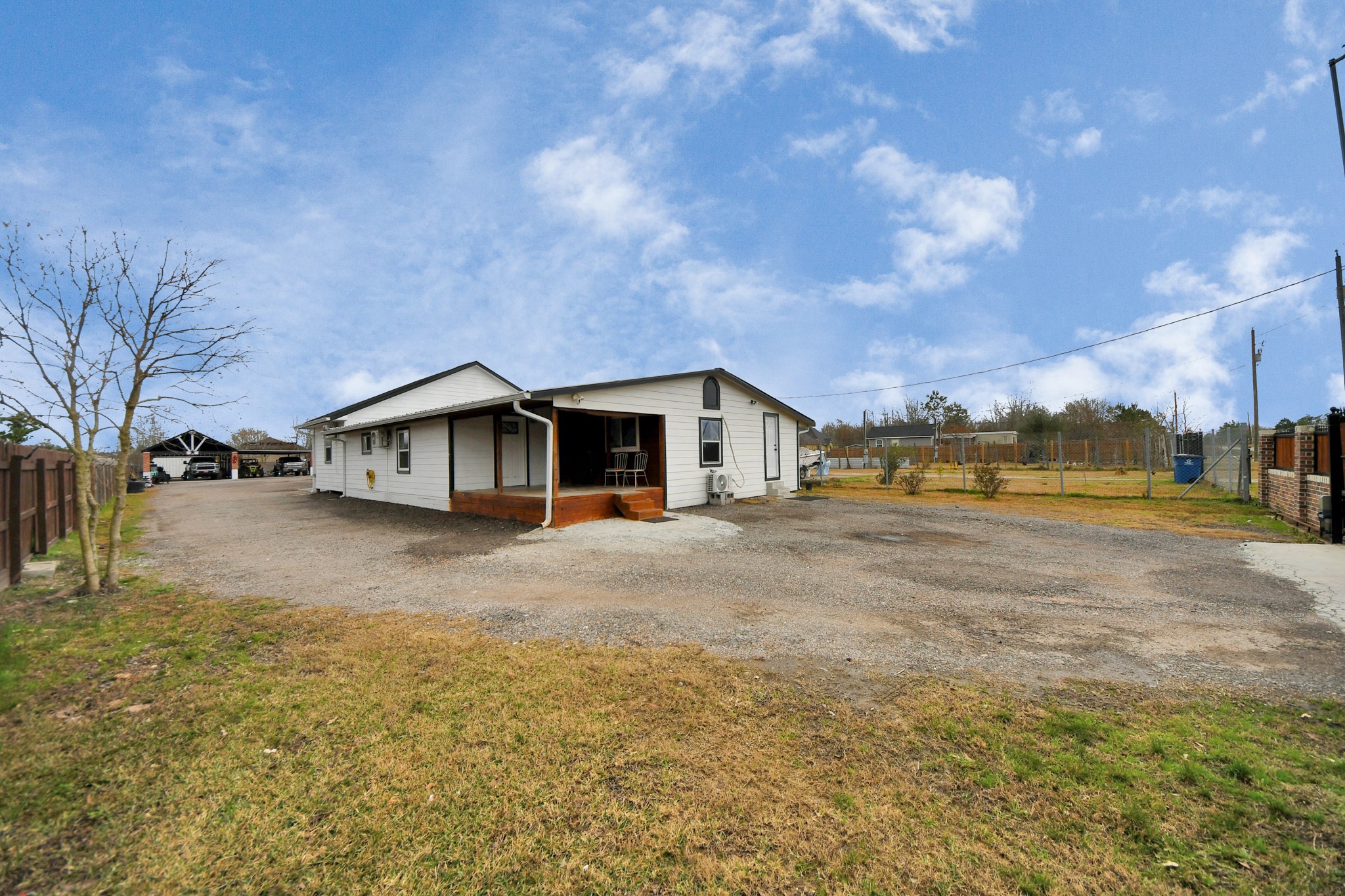 411 County Road 3556 Property Photo 26