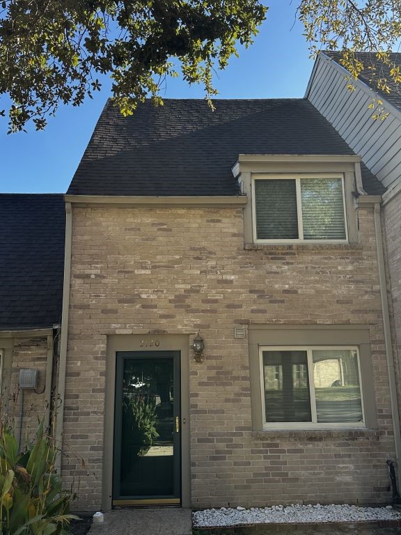 2120 Greenbriar Colony Drive Property Photo 2