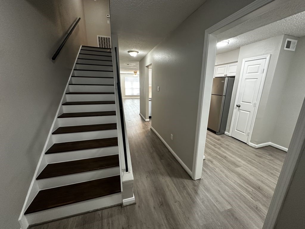 2120 Greenbriar Colony Drive Property Photo 12
