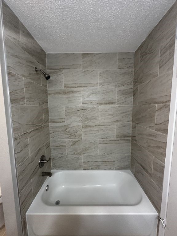 2120 Greenbriar Colony Drive Property Photo 16