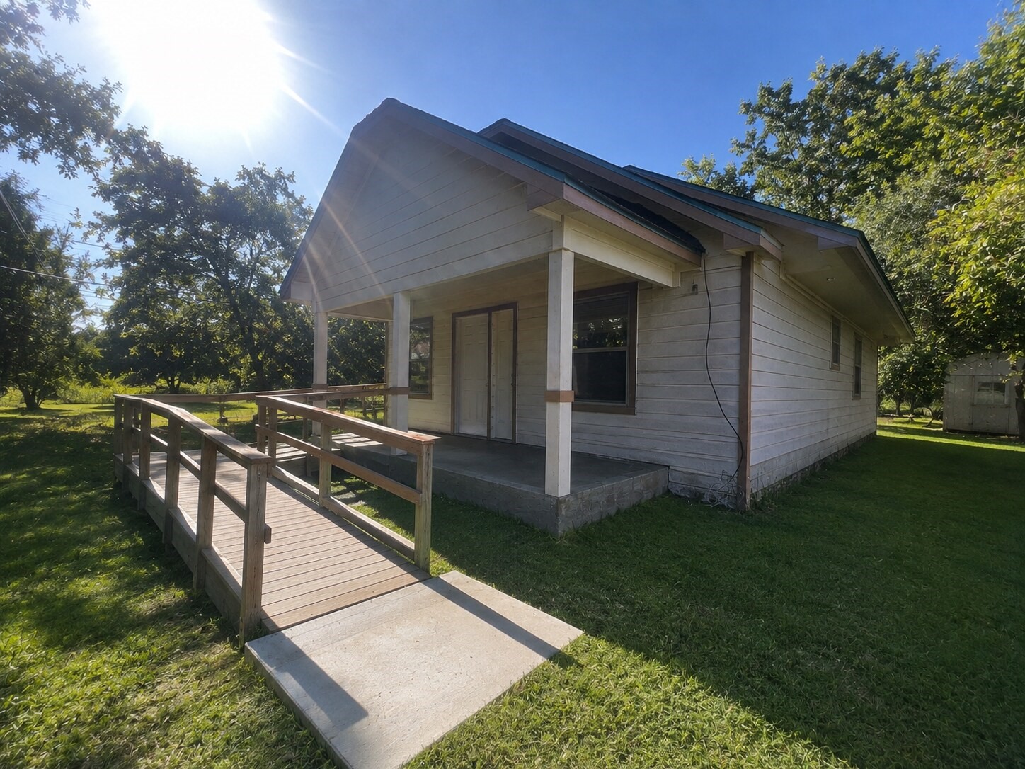7612 E Magnolia Street Property Photo 2