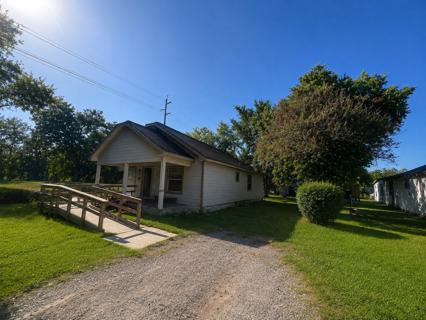 7612 E Magnolia Street Property Photo 3