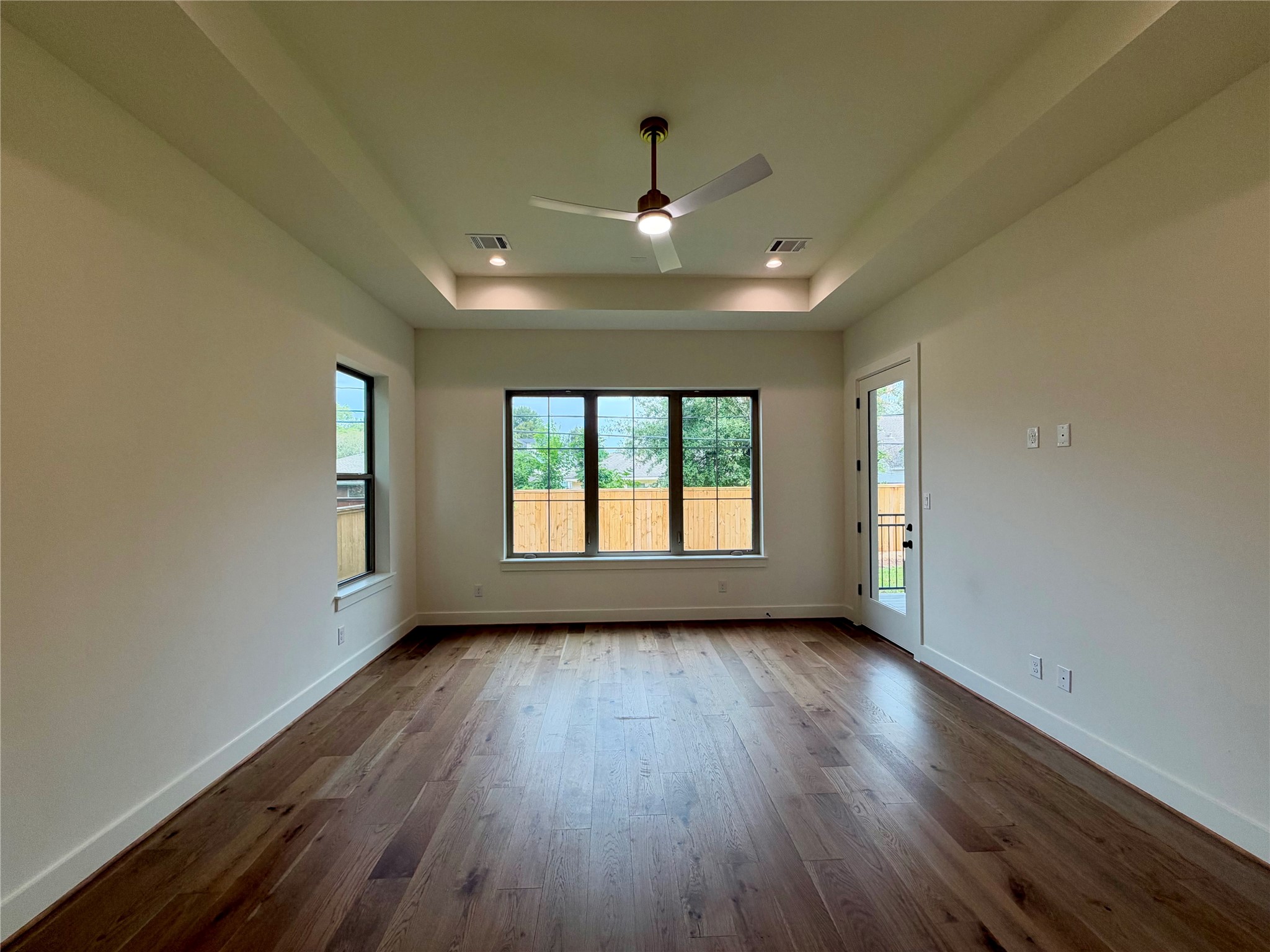 2010 Hewitt Drive Property Photo 12