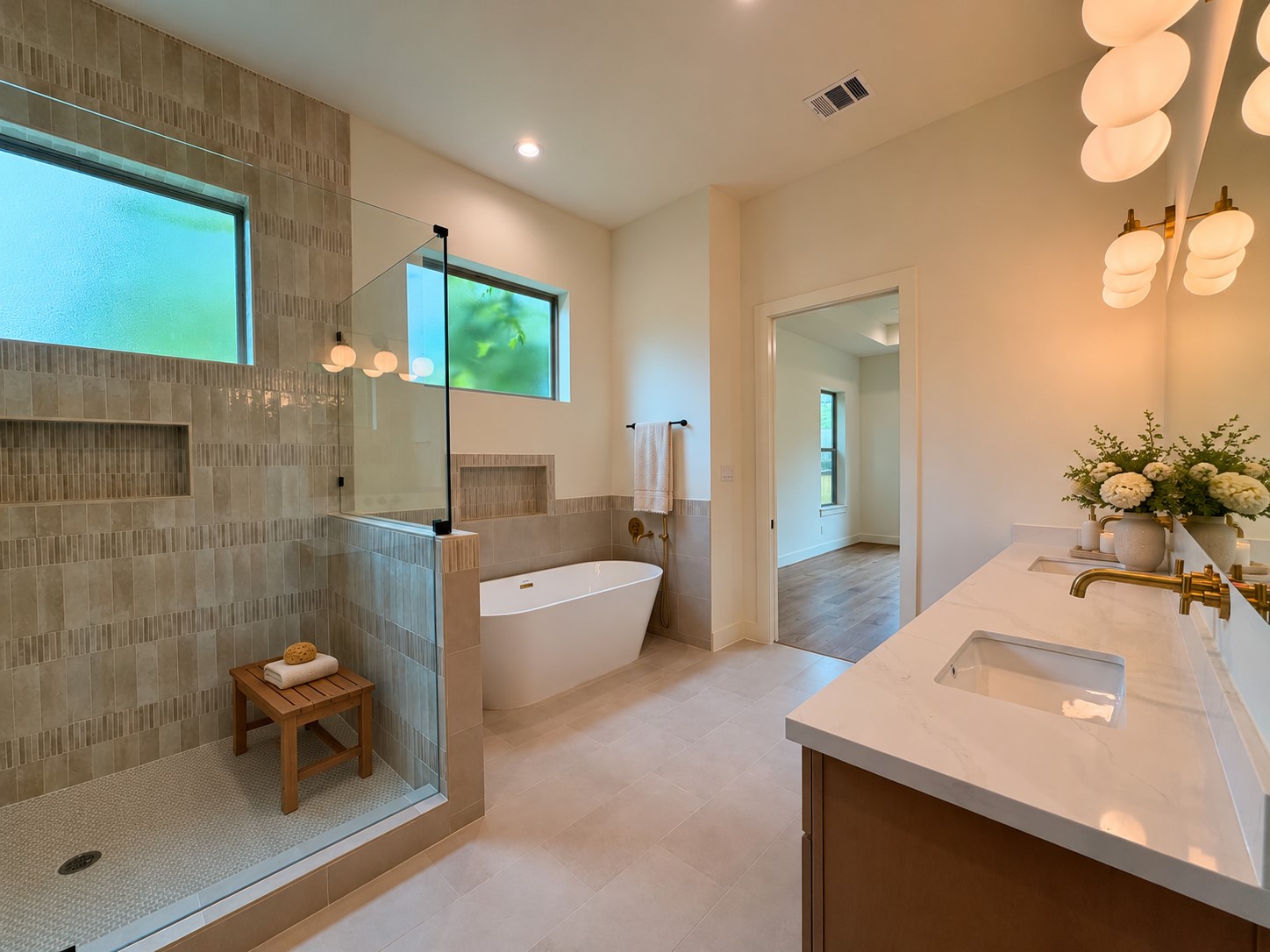 2010 Hewitt Drive Property Photo 13