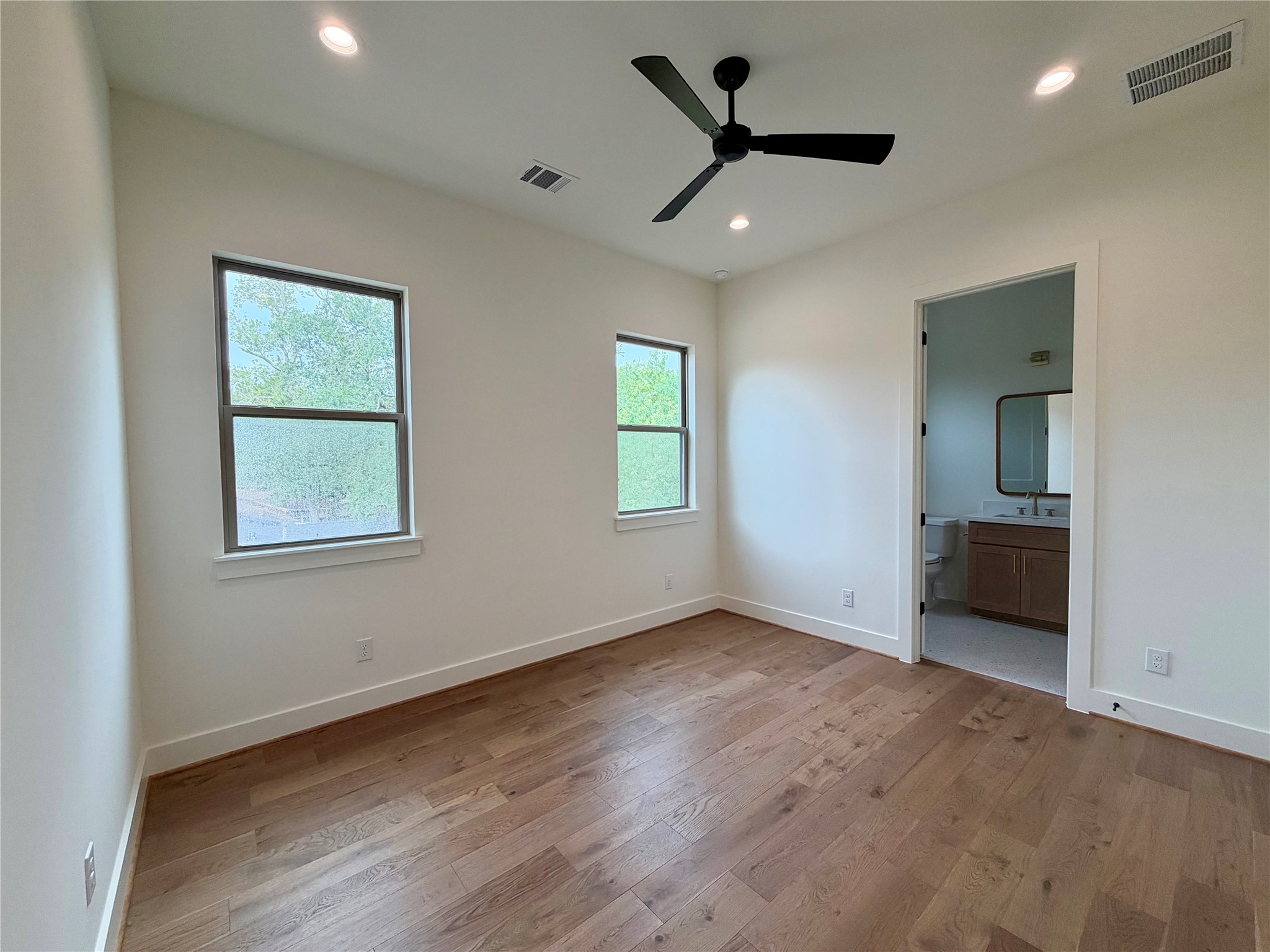 2010 Hewitt Drive Property Photo 19