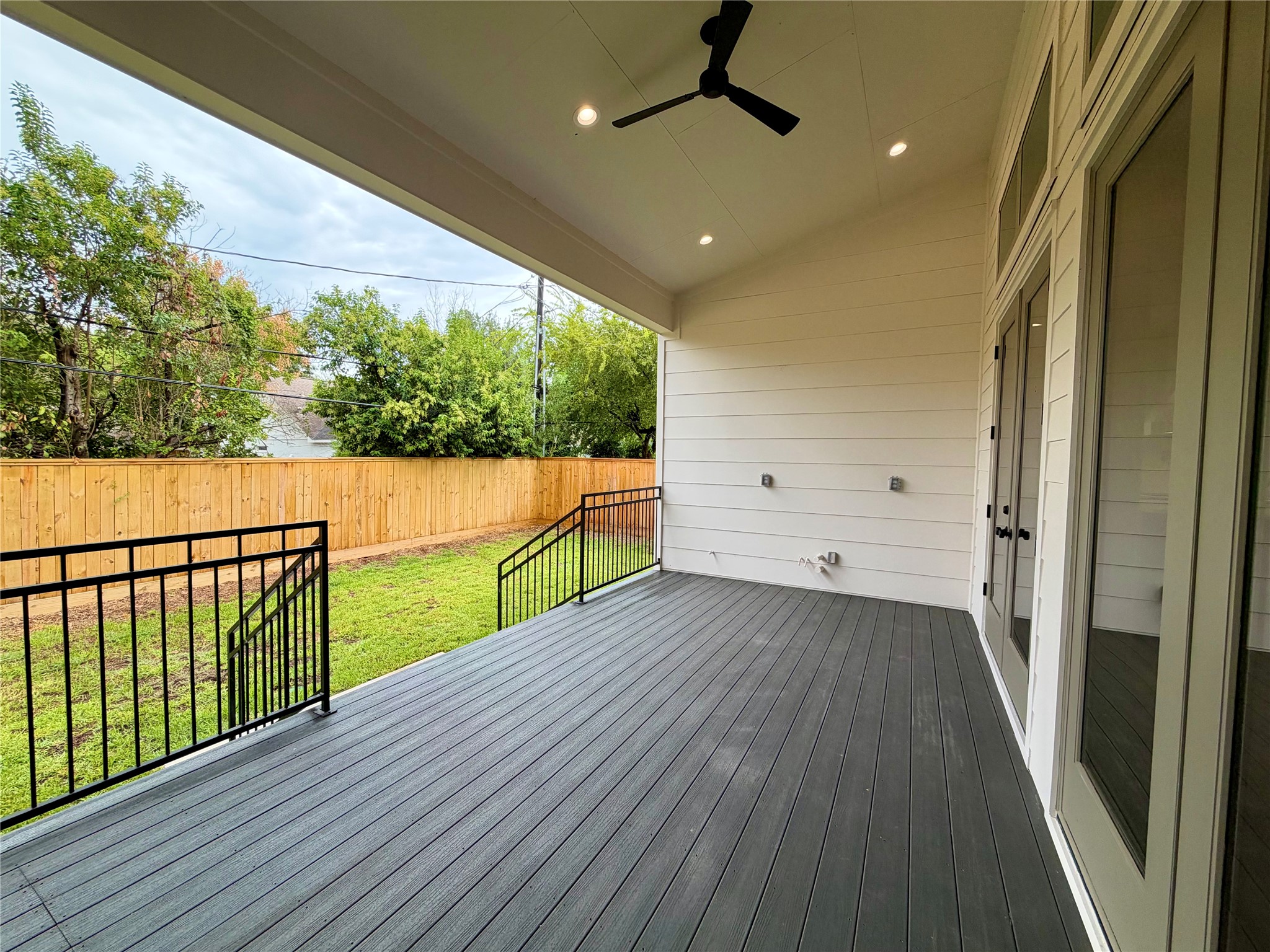 2010 Hewitt Drive Property Photo 29