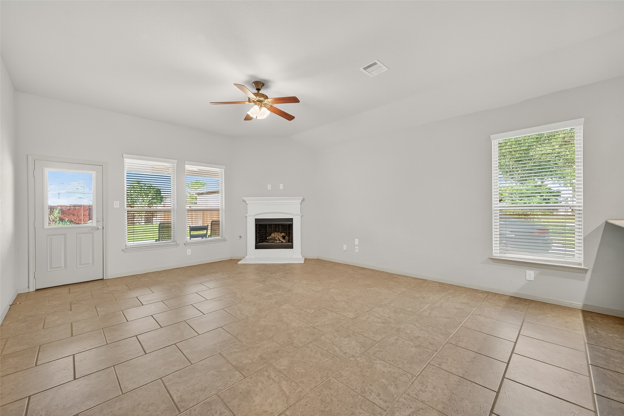 20214 Rusty Rock Lane Property Photo 12