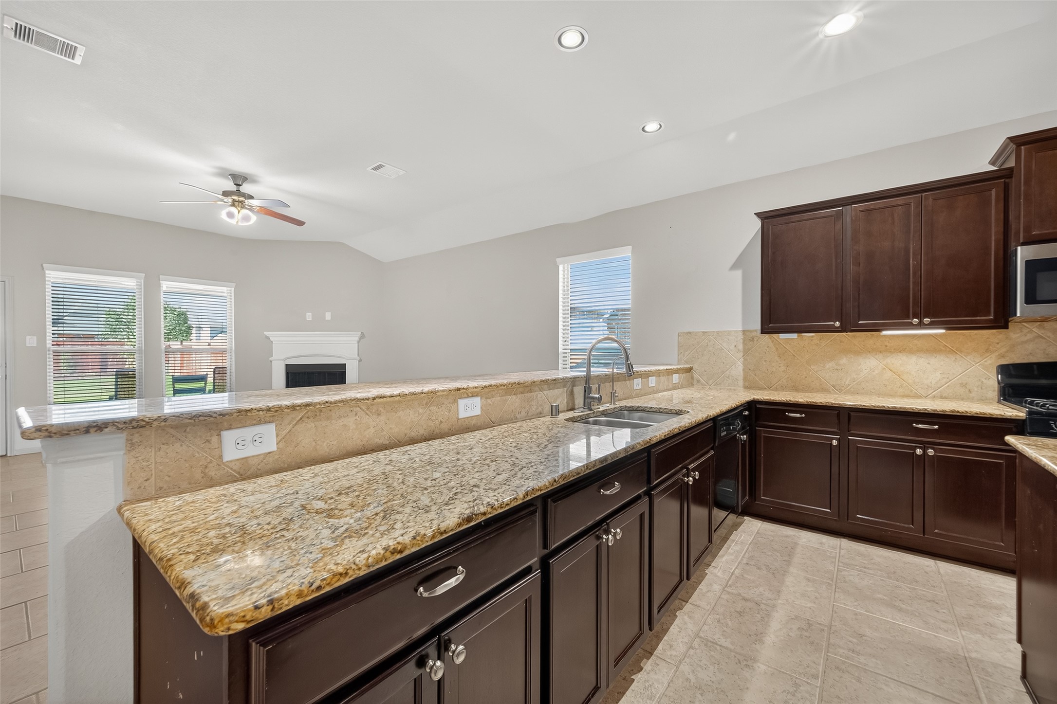 20214 Rusty Rock Lane Property Photo 16