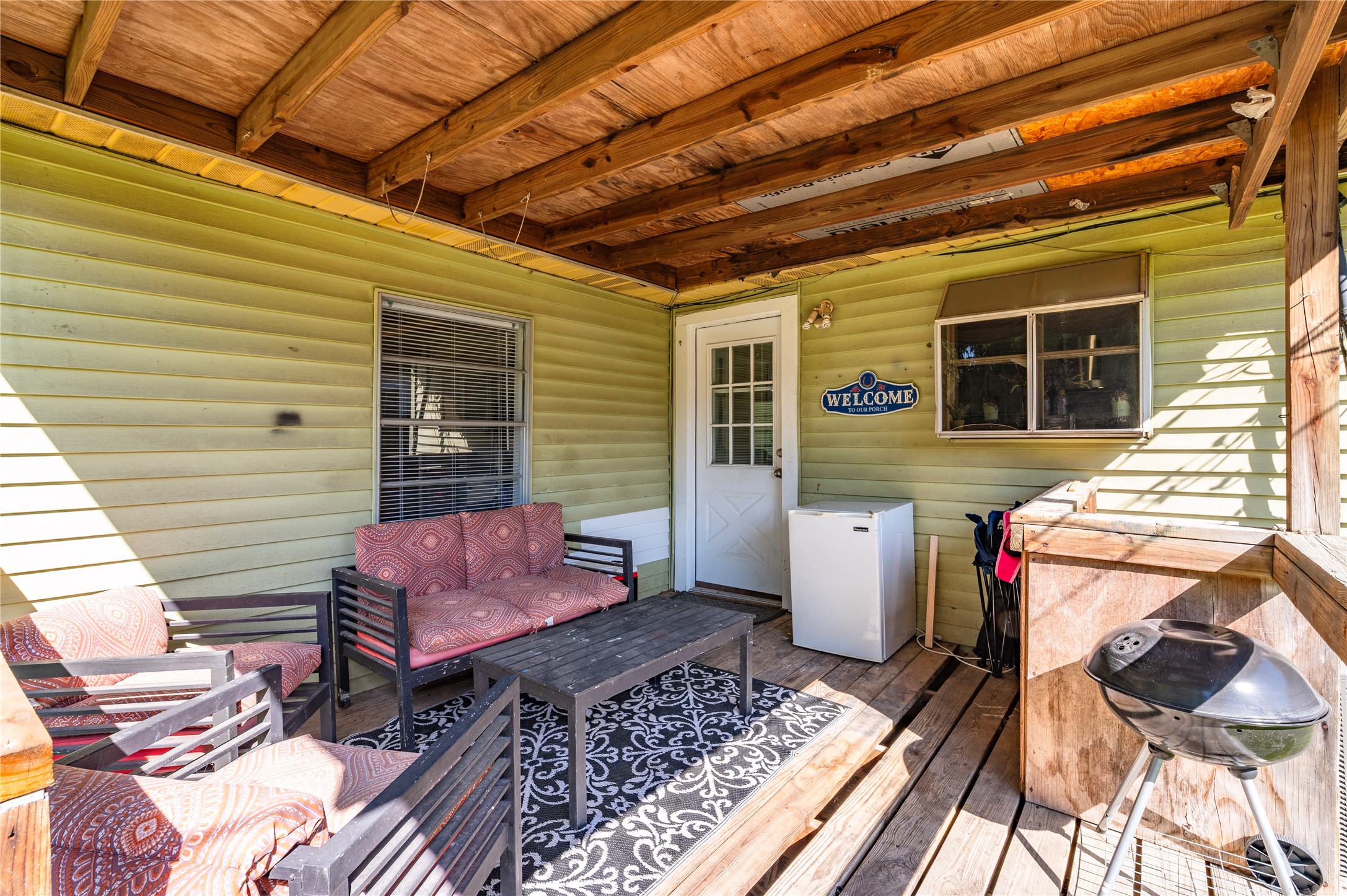 1427 Hankamer Street Property Photo 32