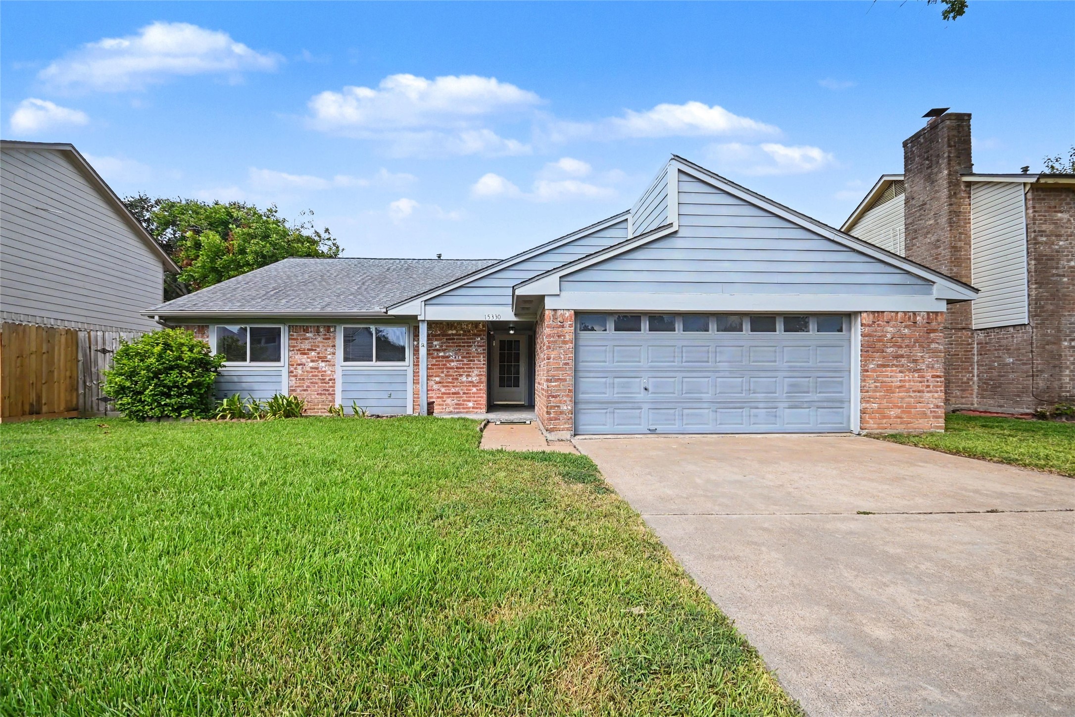 15330 Bratten Lane