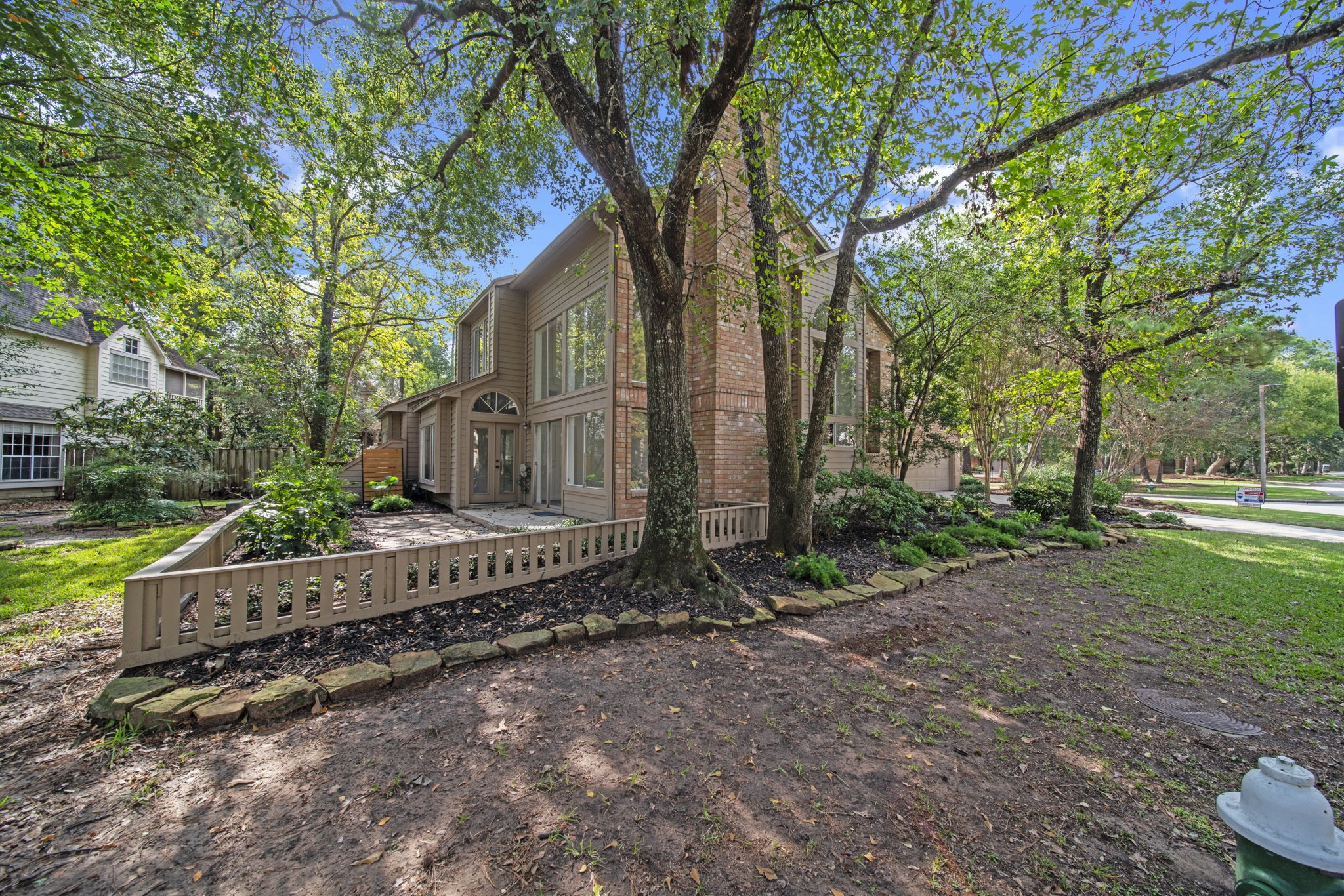 45 N Lakeridge Circle Property Photo 3