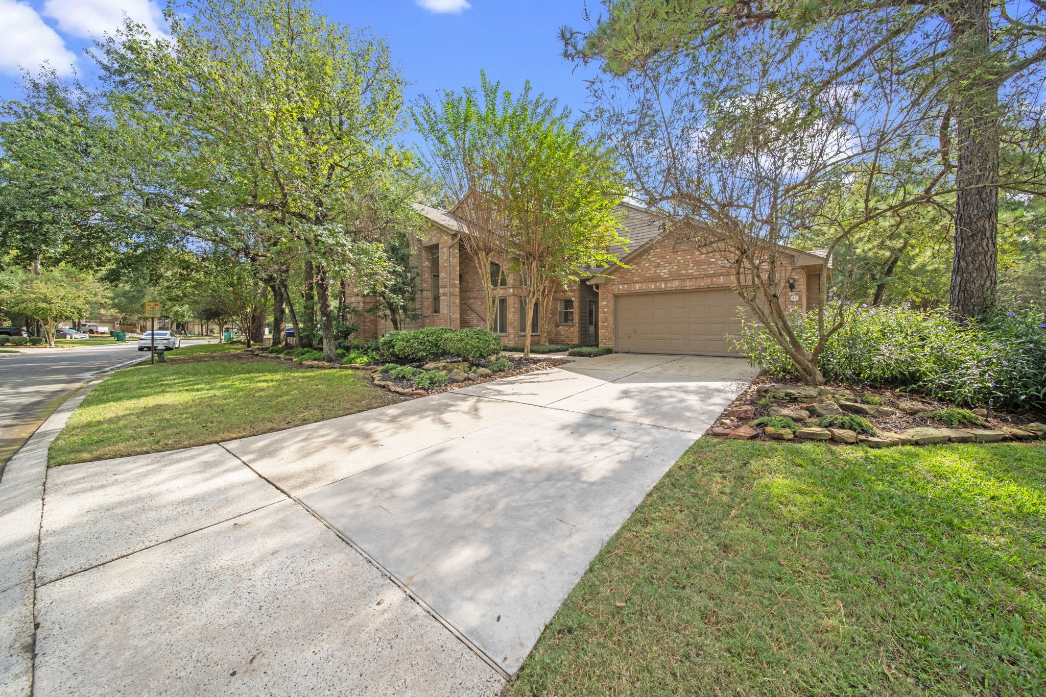 45 N Lakeridge Circle Property Photo 4