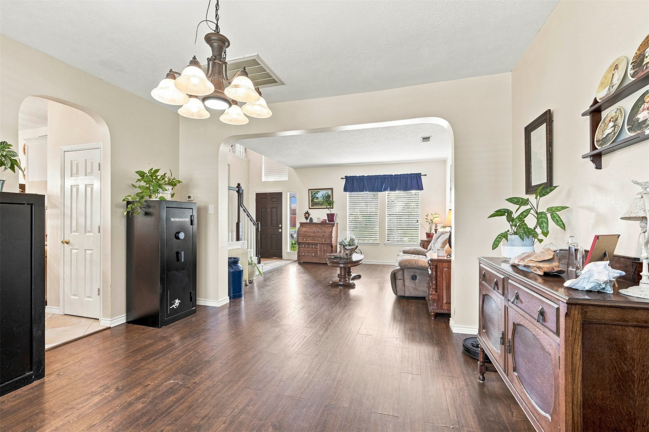 1131 Alexandria Court Property Photo 12