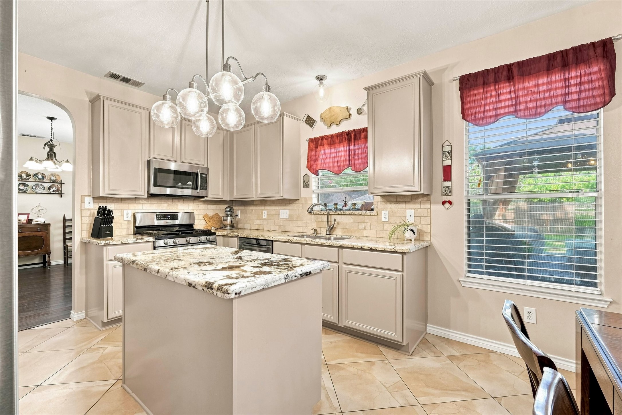 1131 Alexandria Court Property Photo 19