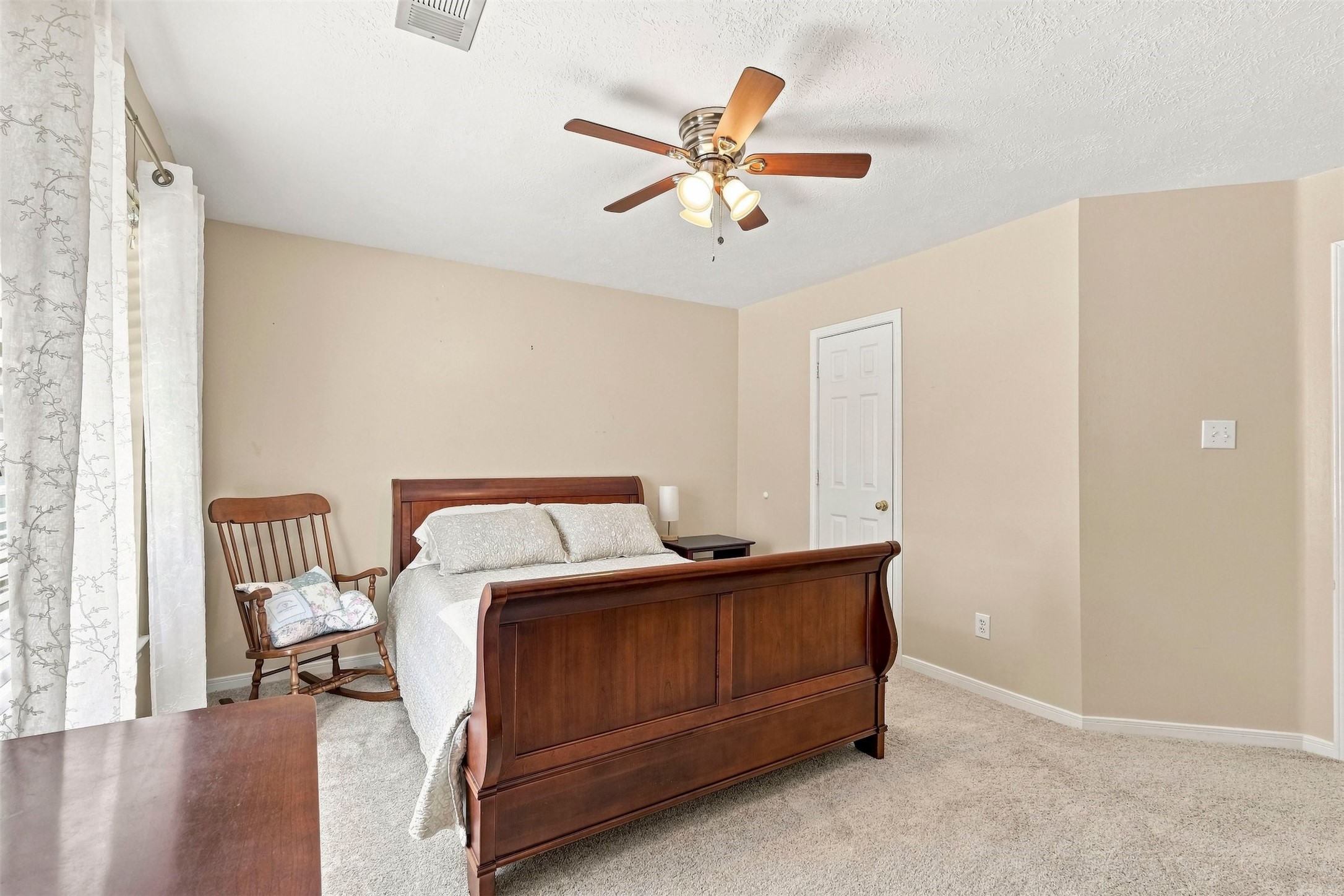 1131 Alexandria Court Property Photo 38