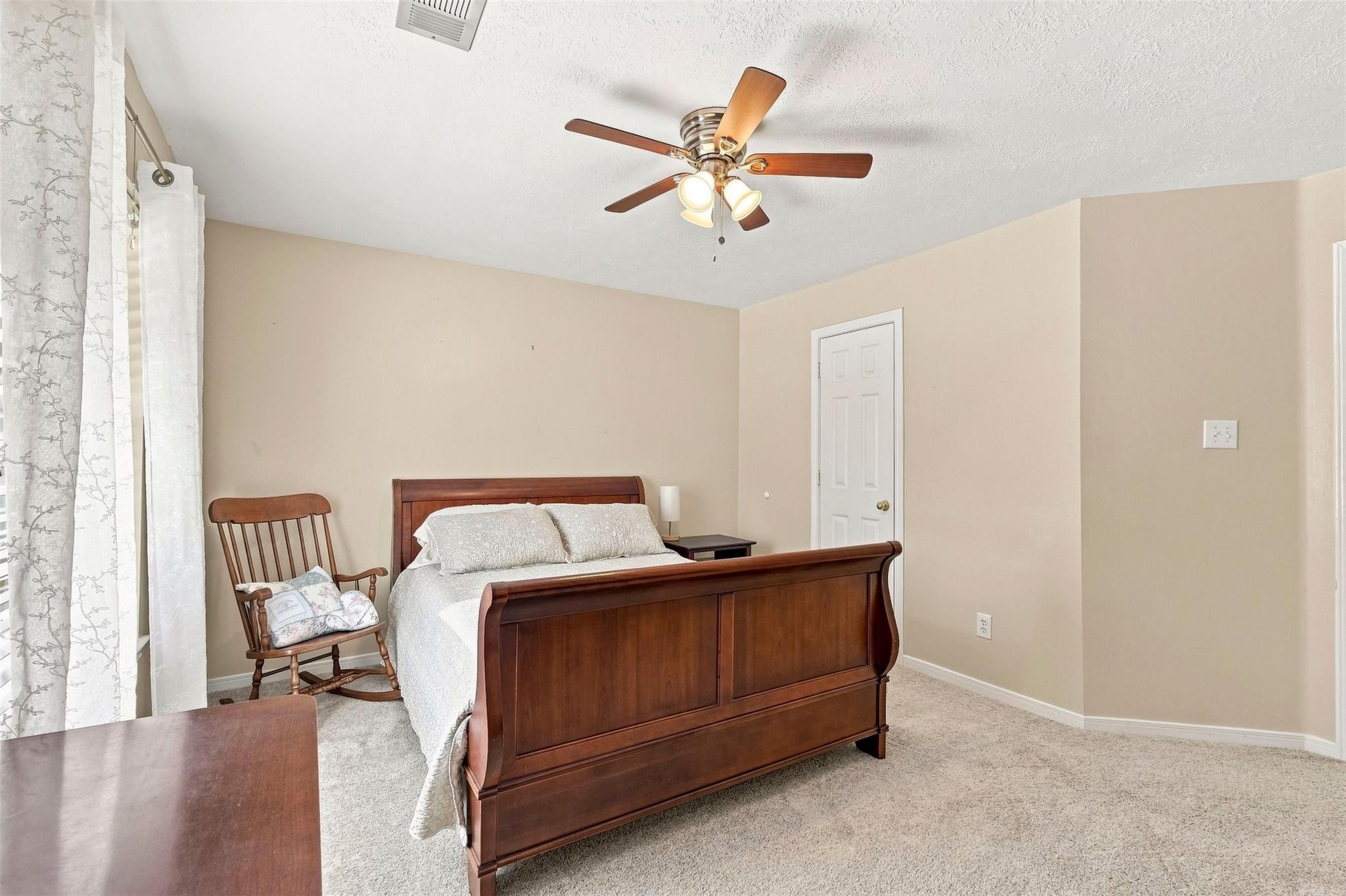 1131 Alexandria Court Property Photo 38