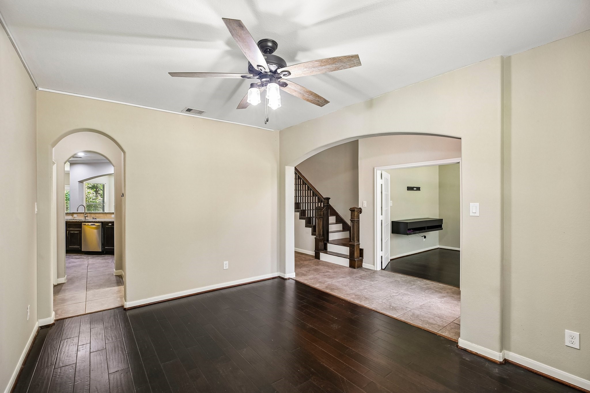 20922 Warwickshire Drive Property Photo 27