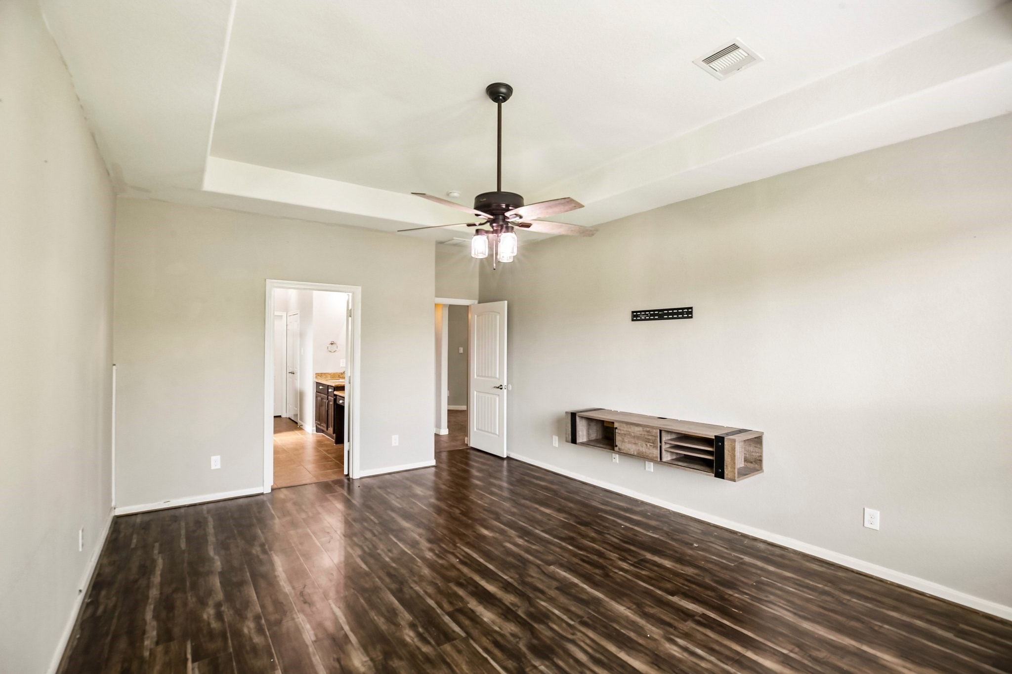 20922 Warwickshire Drive Property Photo 32