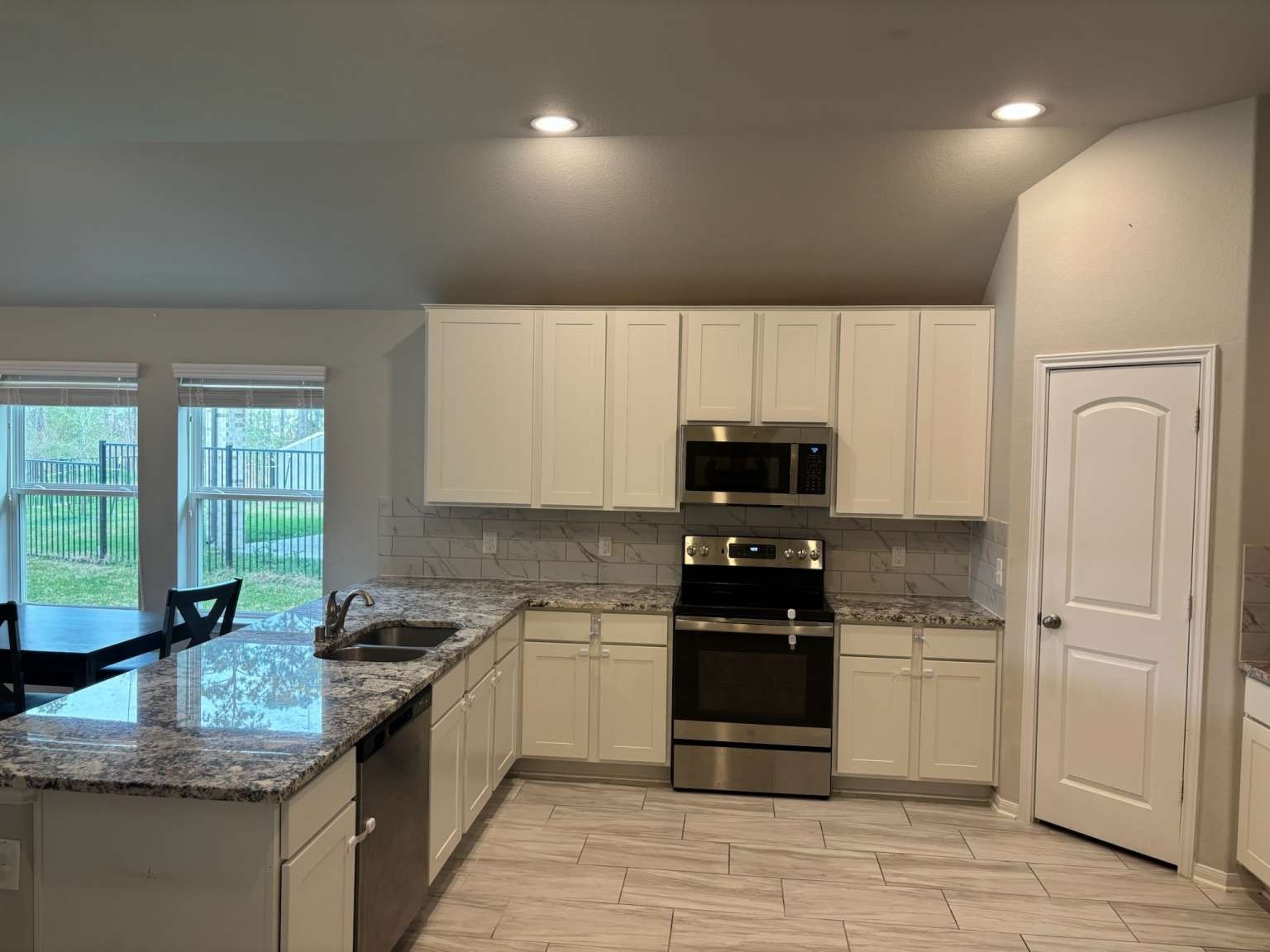 15670 Countesswells Drive Property Photo 4