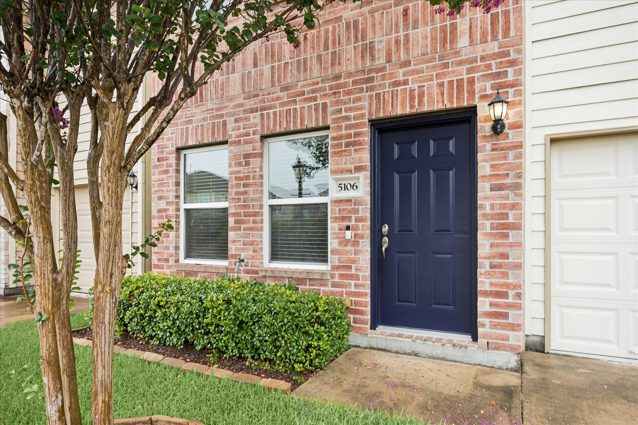 5106 Pinemont Place Property Photo 2