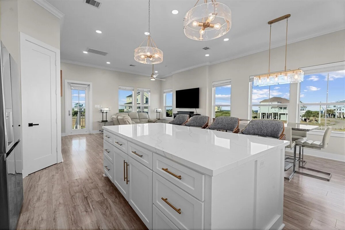 25803 Bay Breeze Drive Property Photo 14