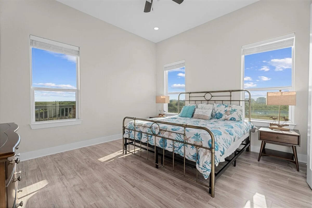 25803 Bay Breeze Drive Property Photo 16