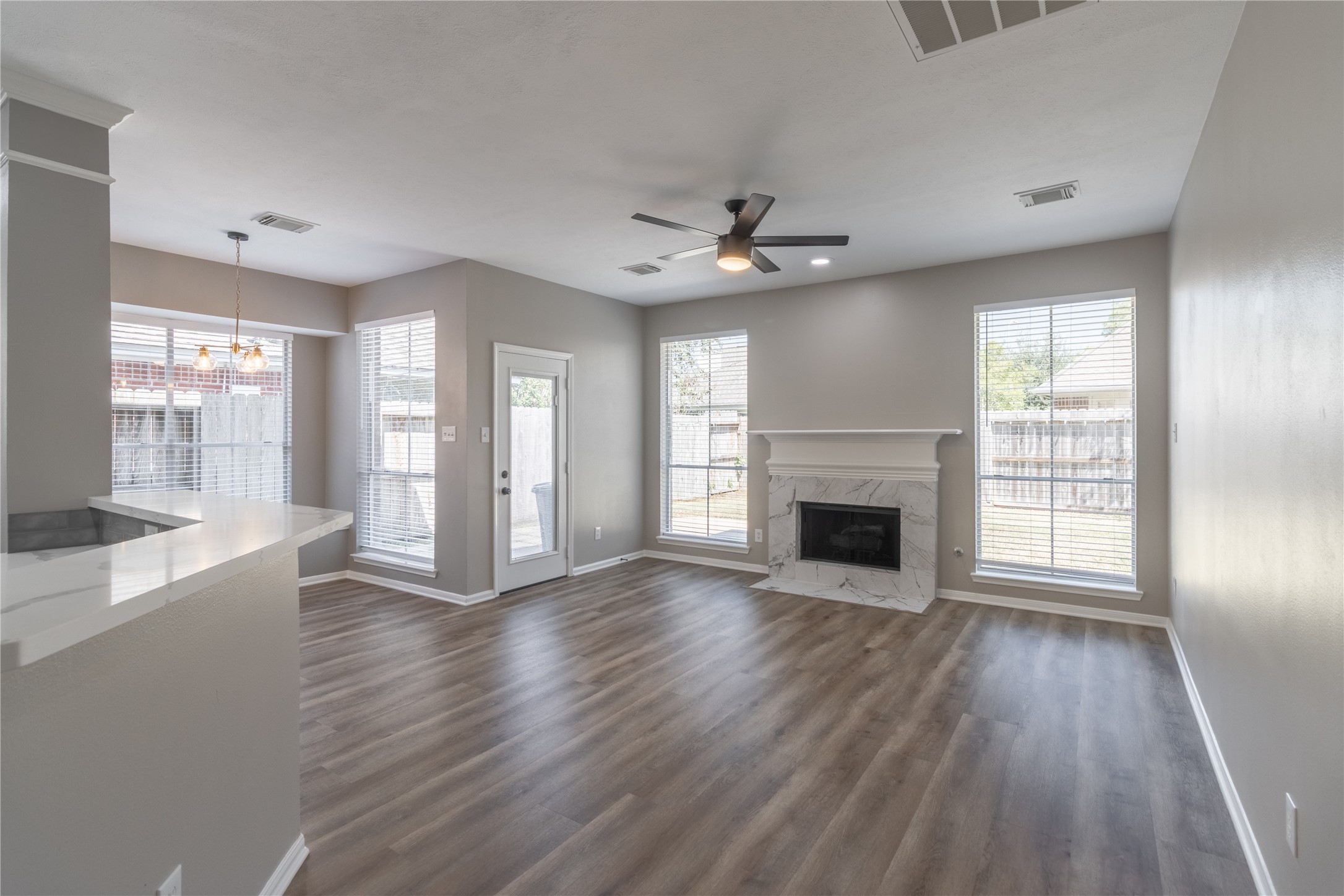 14007 El Camino Real Property Photo 16