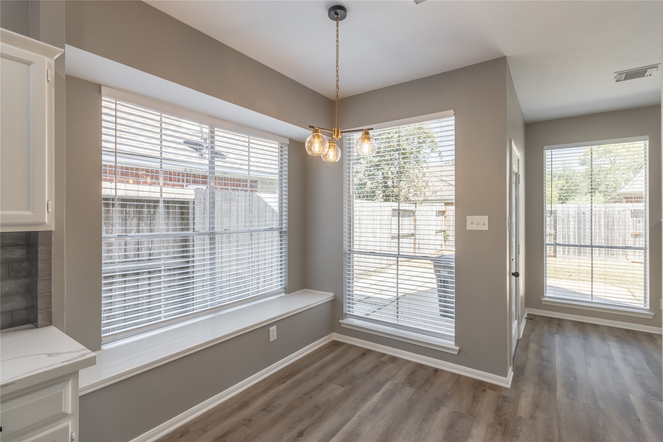 14007 El Camino Real Property Photo 18