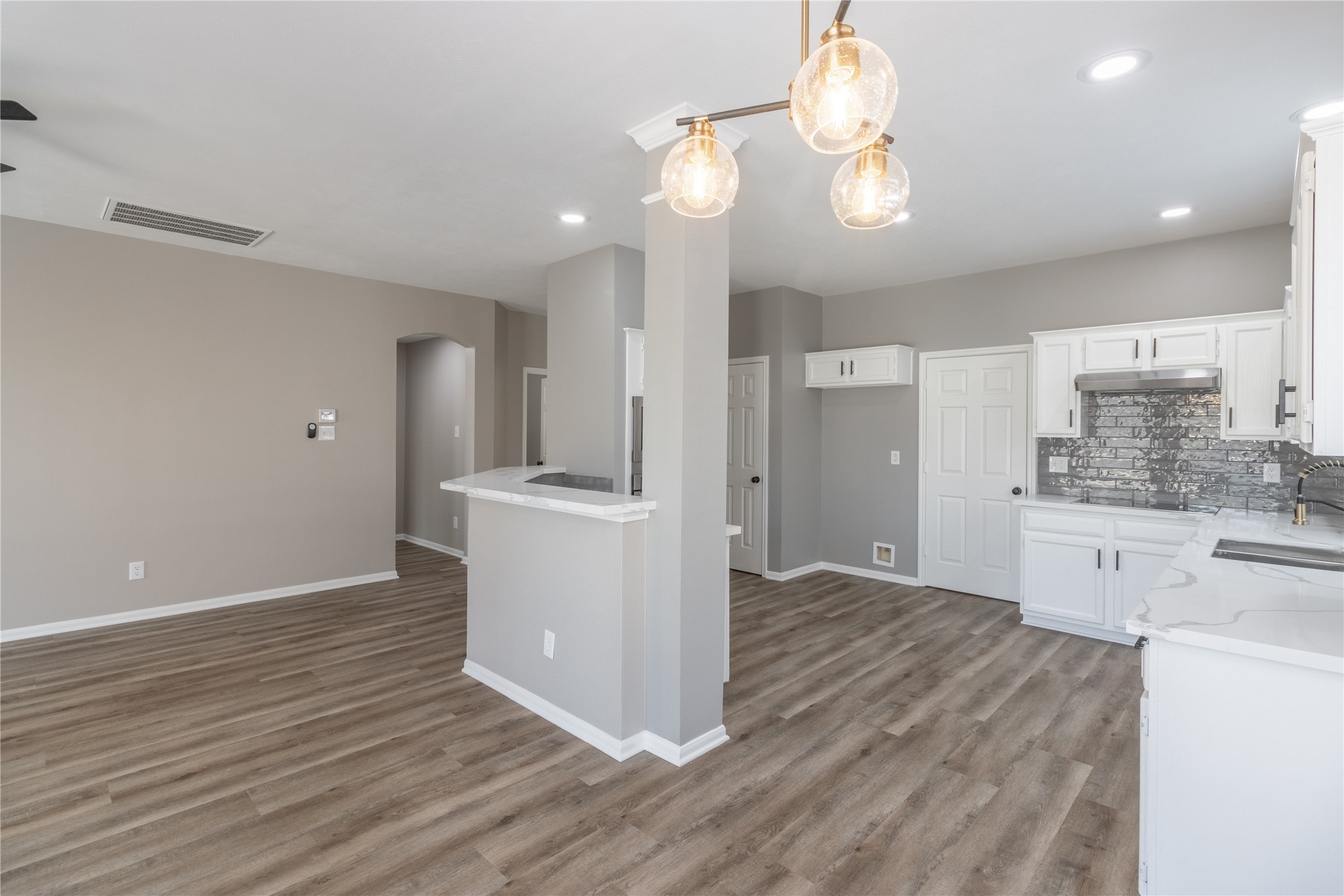 14007 El Camino Real Property Photo 19