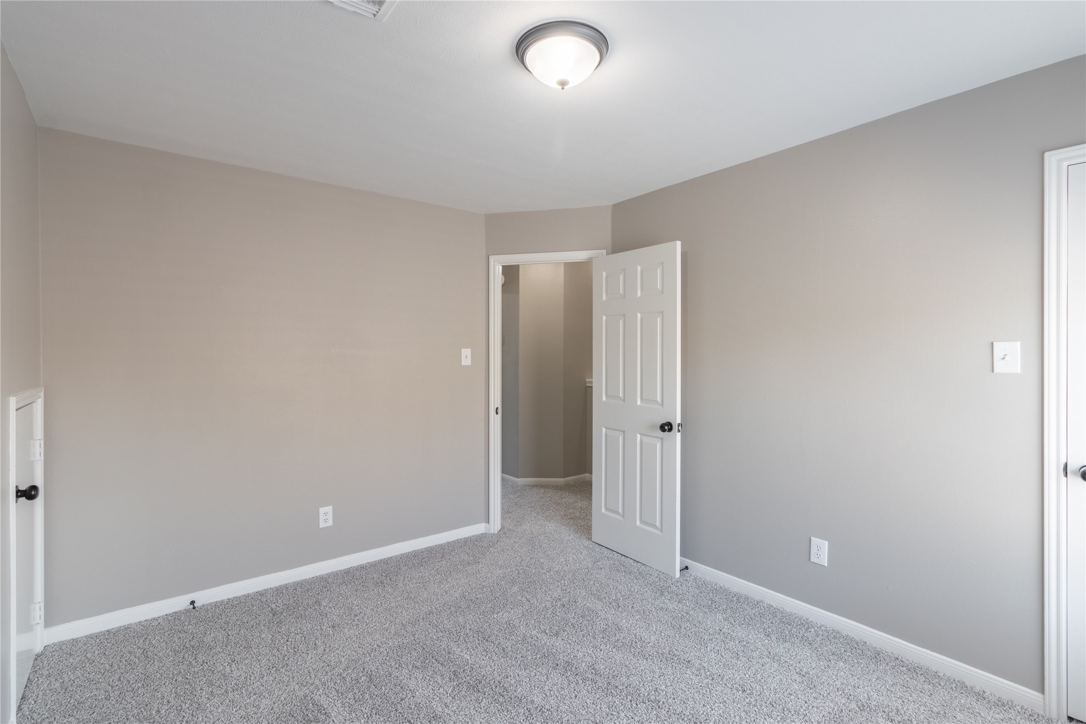 14007 El Camino Real Property Photo 25