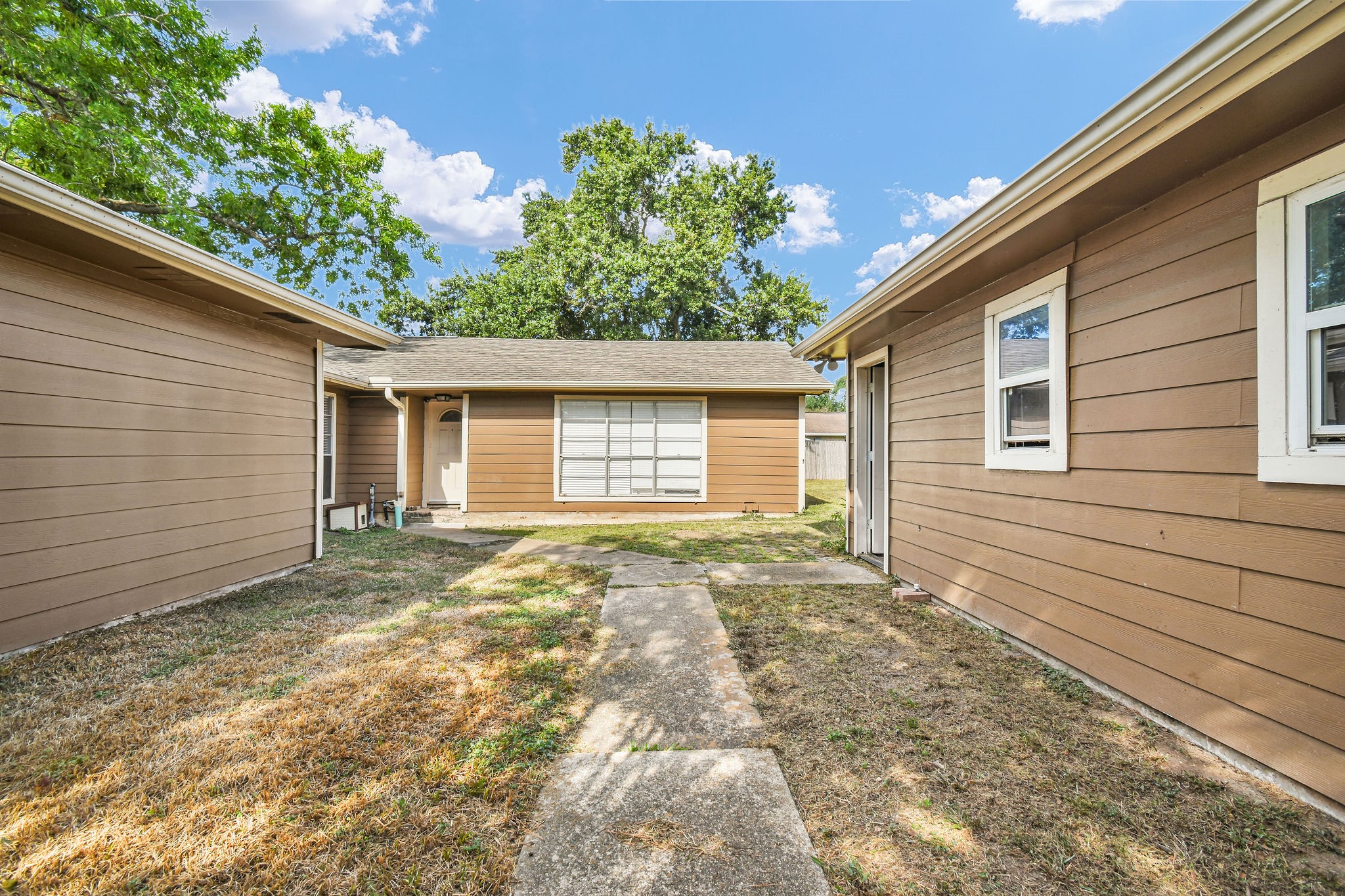 16103 Tibet Road Property Photo 4