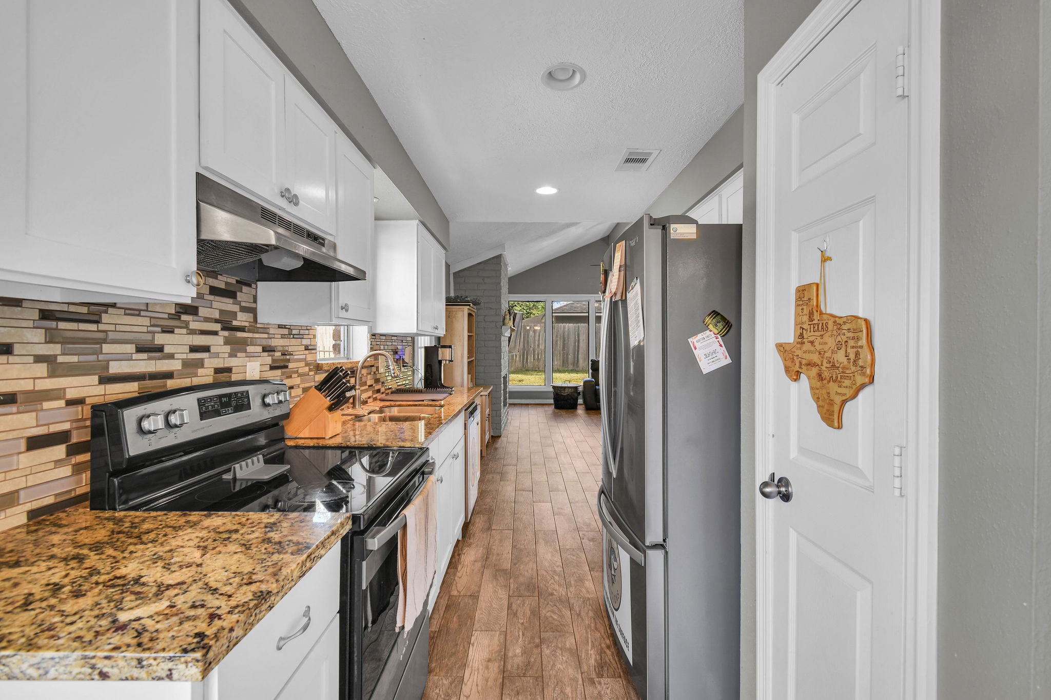 16103 Tibet Road Property Photo 10
