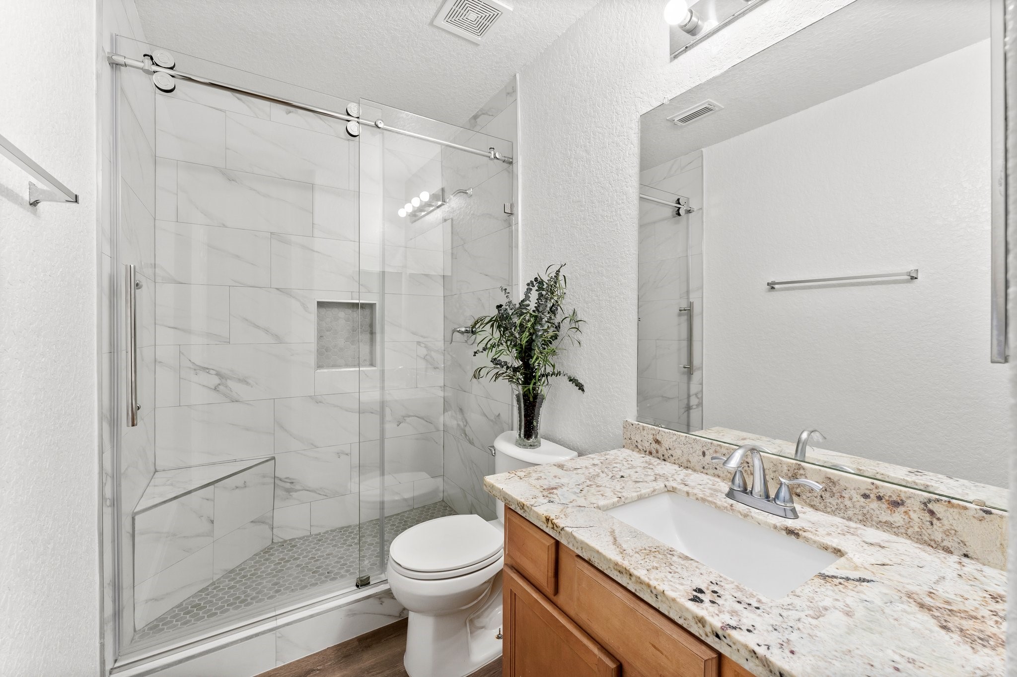 22014 Briarvine Court Property Photo 8