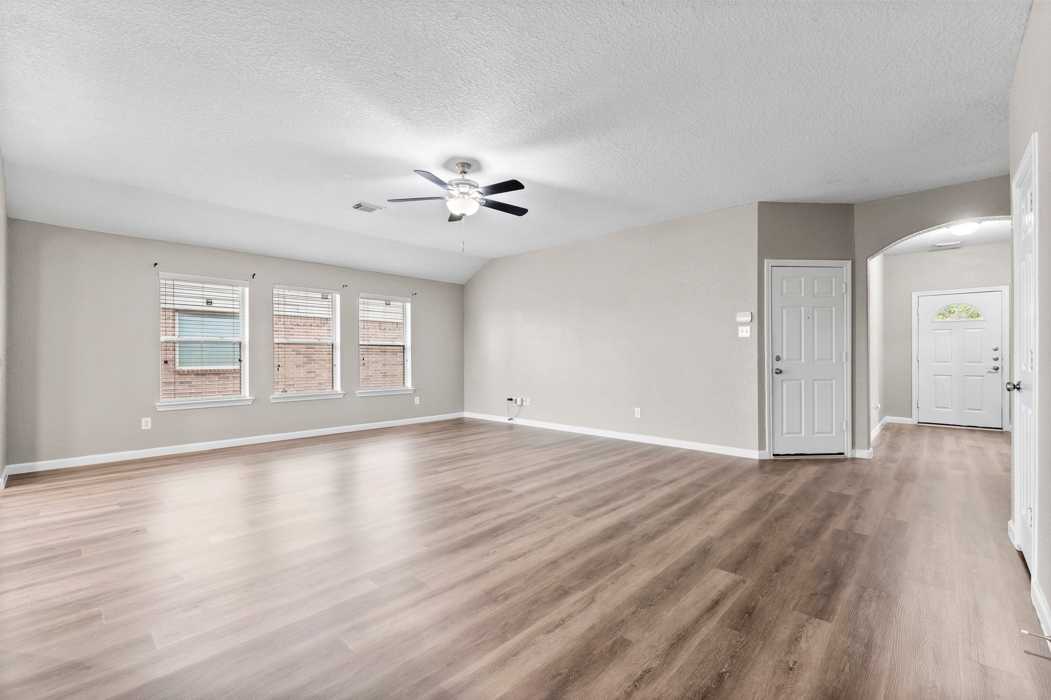 22014 Briarvine Court Property Photo 16