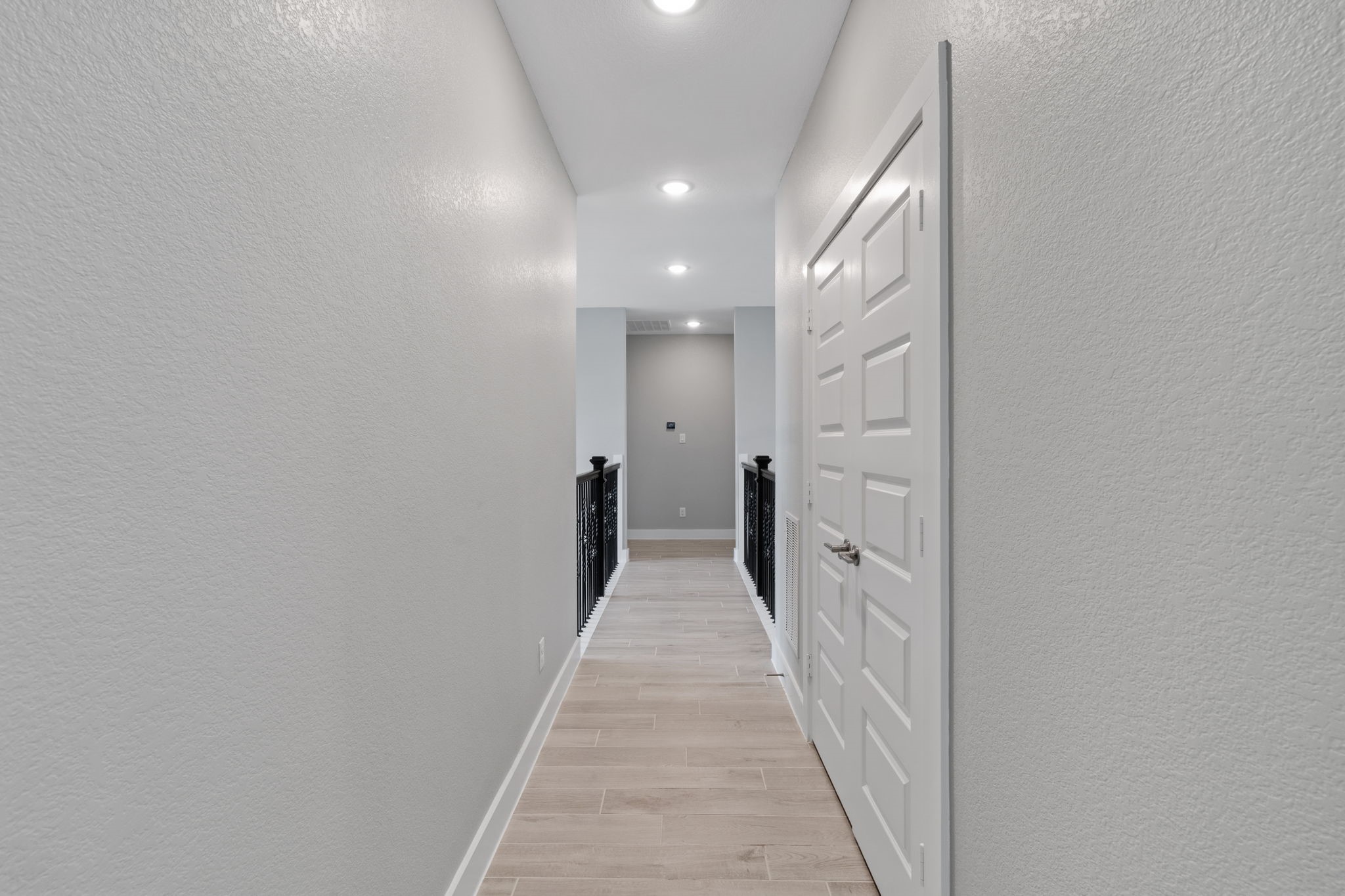 10315 Fountain Shore Drive Property Photo 27