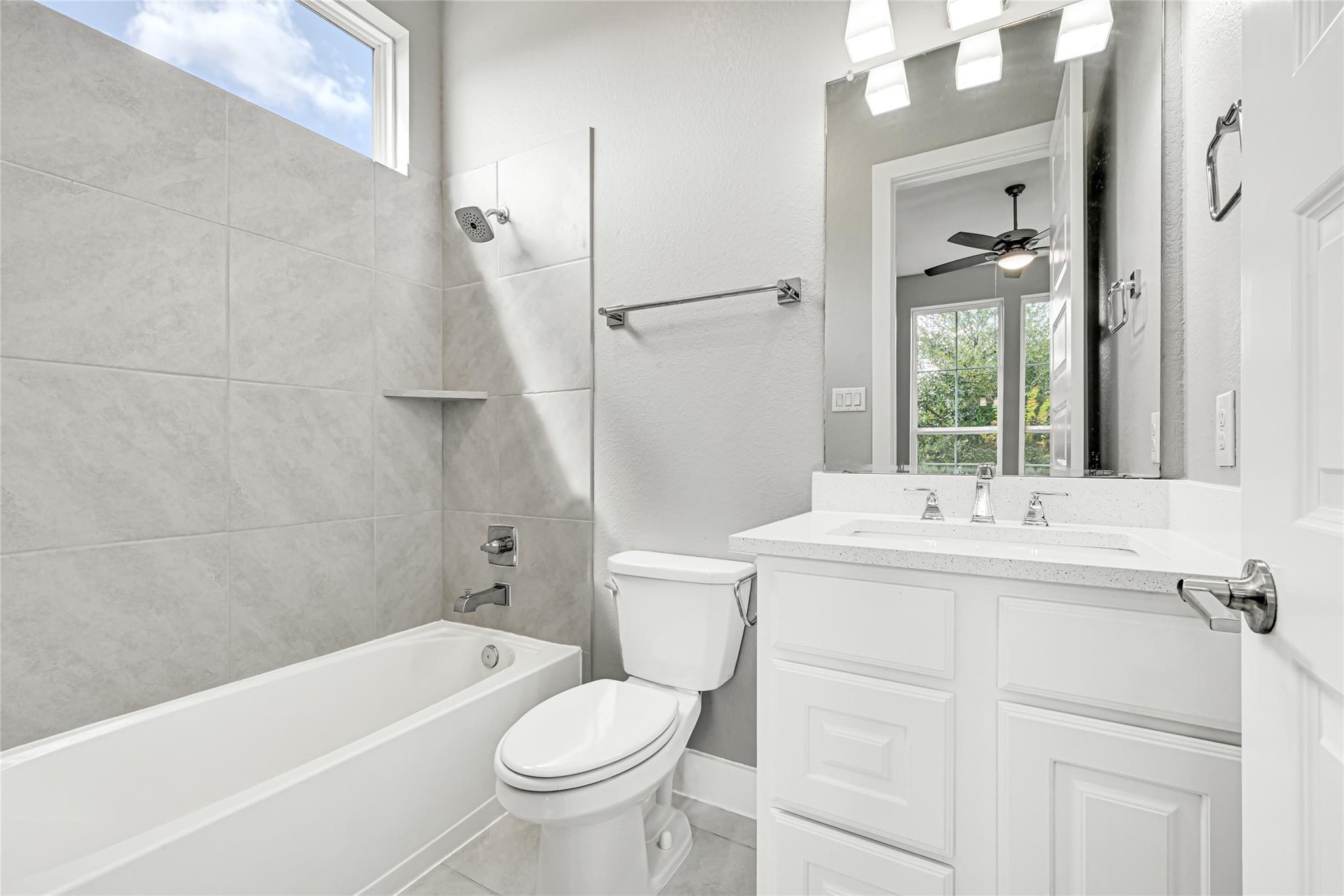 10315 Fountain Shore Drive Property Photo 42