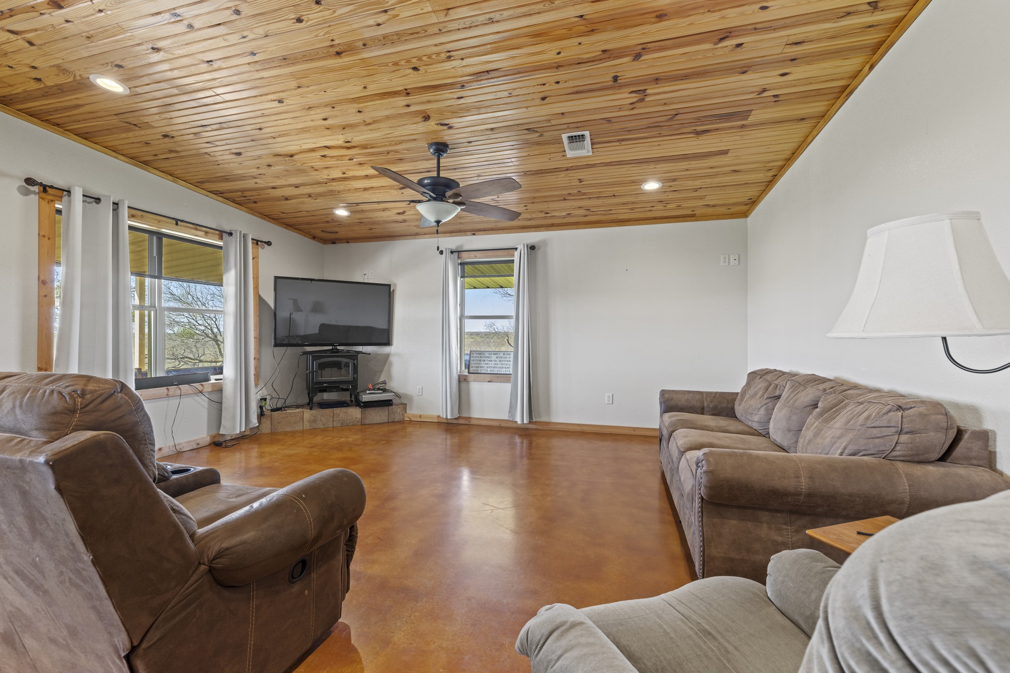 723 Fm 2926 Property Photo 13