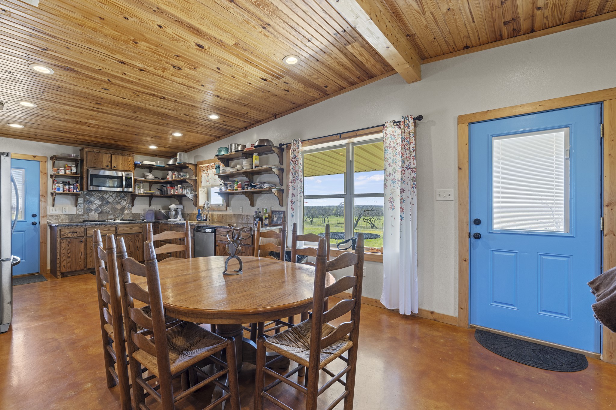 723 Fm 2926 Property Photo 14