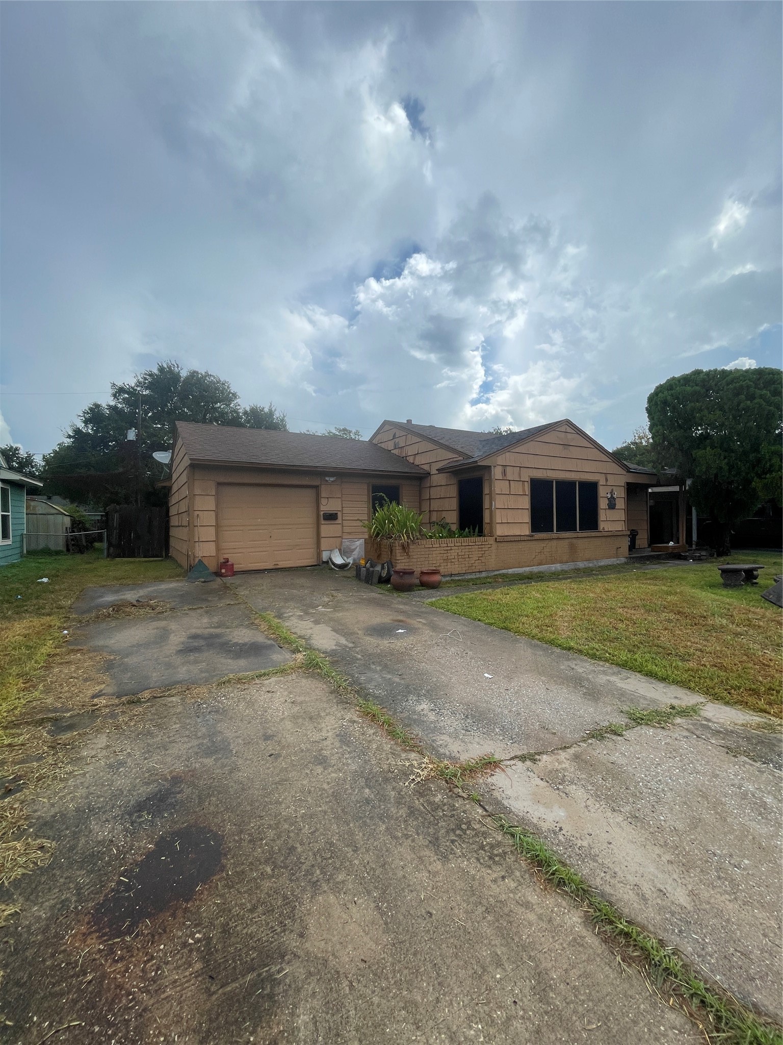 1900 W Gulf Street Property Photo 7