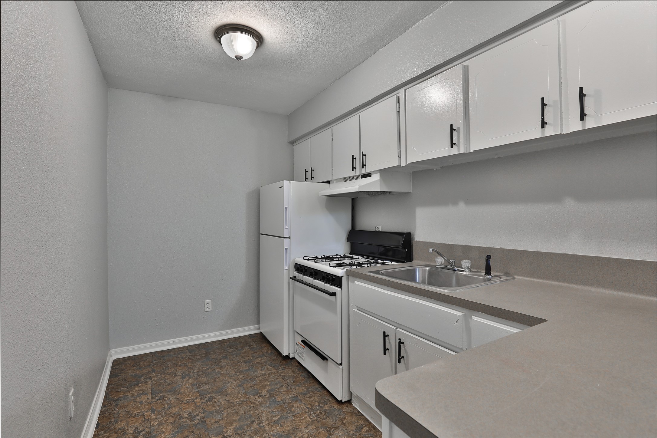 1840 Richmond Avenue 27 Property Photo 8
