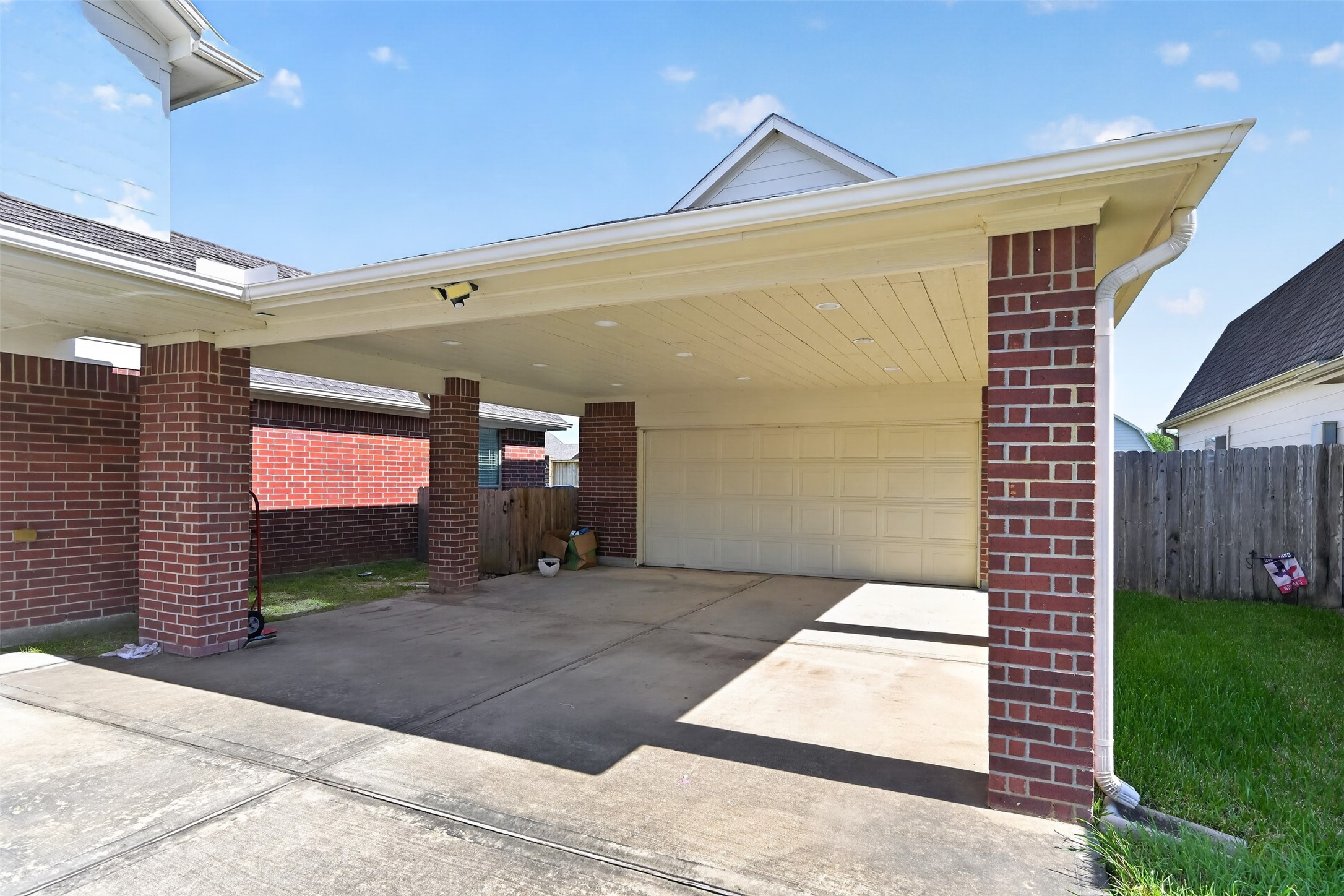 6531 Palo Duro Drive Property Photo 2