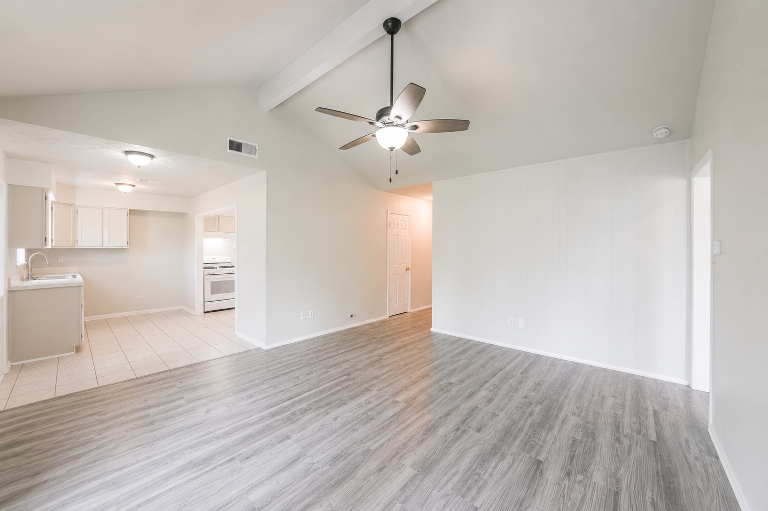 5514 Vickita Drive Property Photo 10