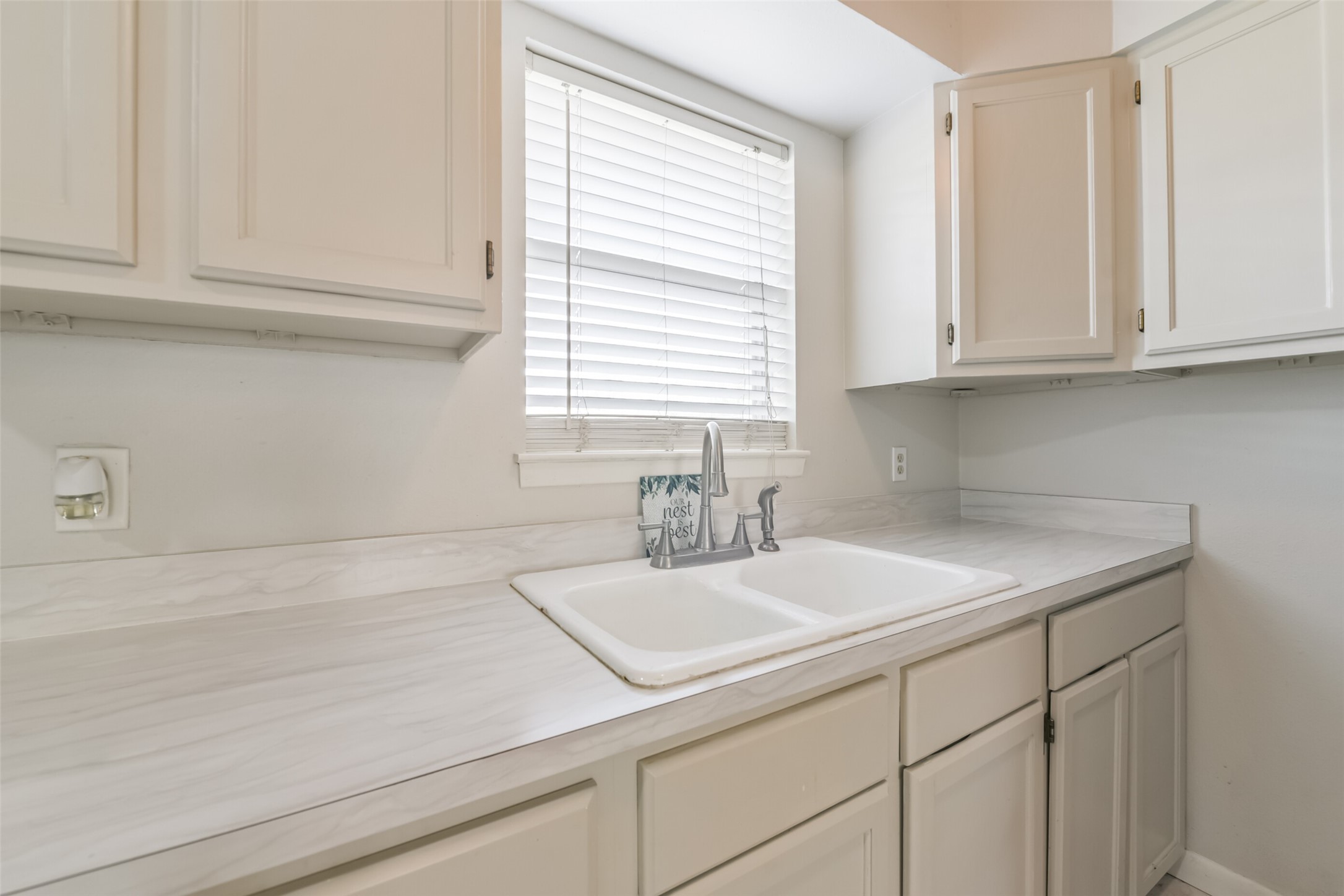 5514 Vickita Drive Property Photo 11