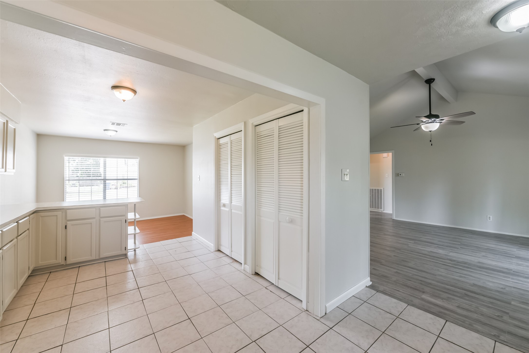 5514 Vickita Drive Property Photo 12