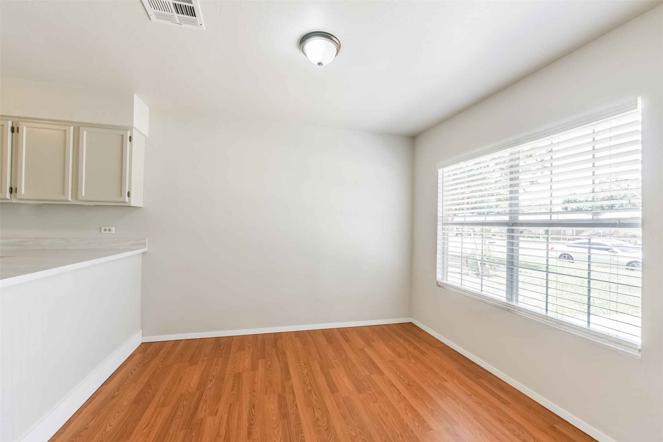 5514 Vickita Drive Property Photo 16